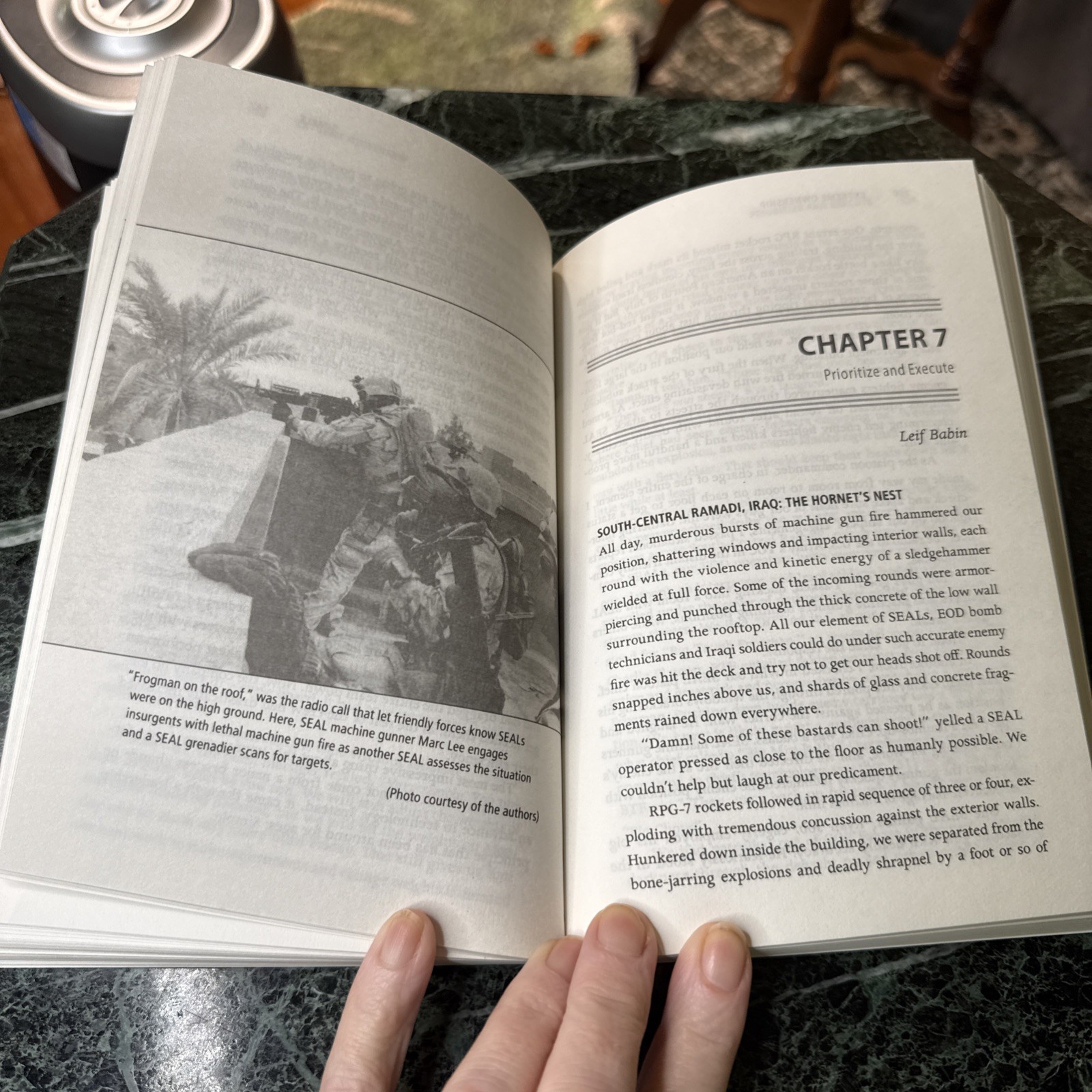 Extreme Ownership How U.S. Navy SEALs Lead and Win Like New Book 2017