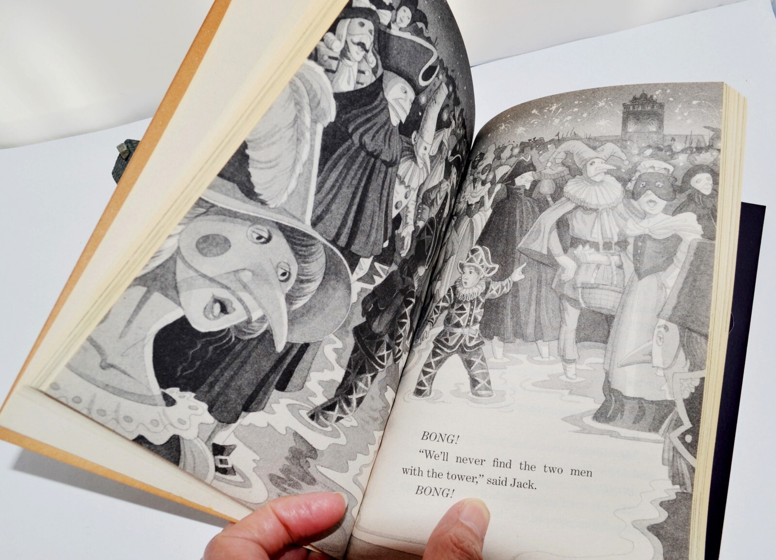 CARNIVAL AT CANDLELIGHT – Book / Pre -owned / paper back