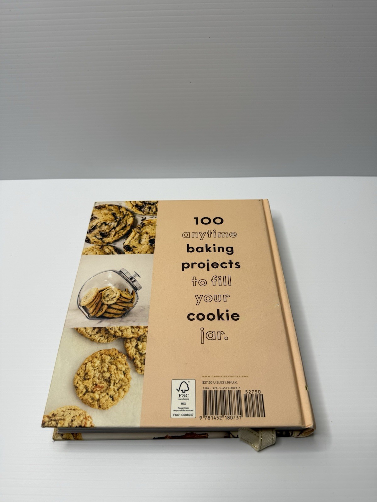 100 Cookies: the Baking Book for Every Kitchen with Classic Cookies Novel Treats