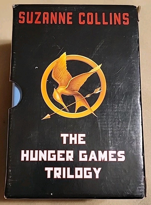 Hunger Games Trilogy Boxed Set by Suzanne Collins (2010, Hardcover) 1-3 HC DJ