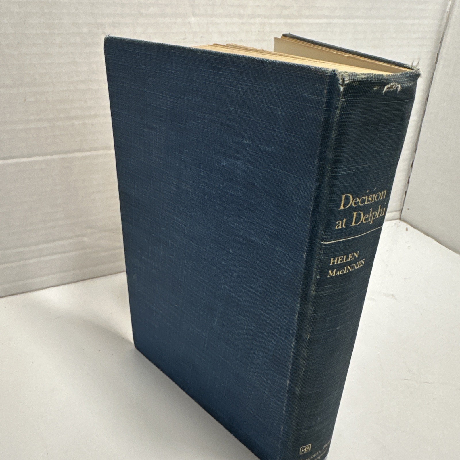 Decision At Delphi: 1960 Harcourt, Brace And Company Hardcover by Helen MacInnes