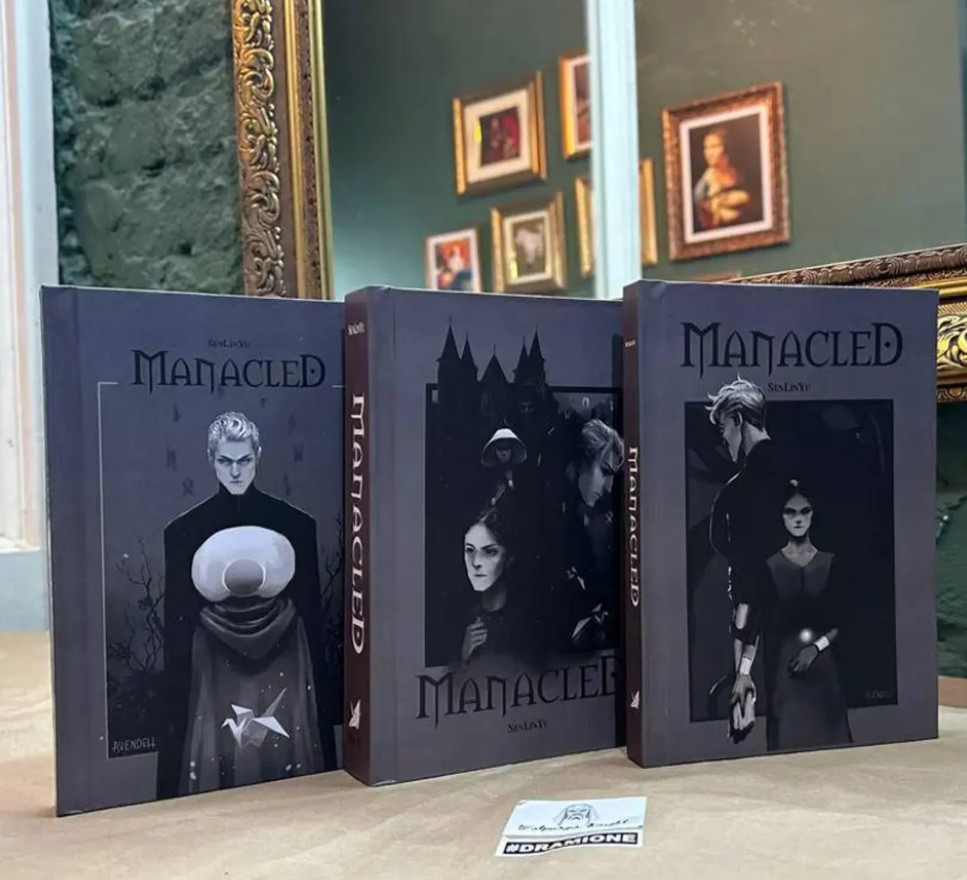 Manacled Book Complete 3-Volume Hardcover Edition with Illustrations by Senlinyu