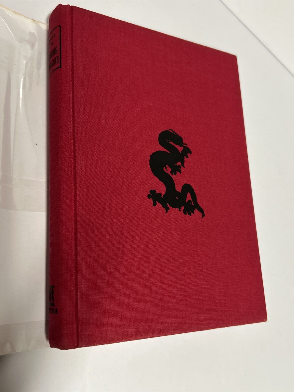 Striking Thoughts: Bruce Lee’s Wisdom for Daily Living By Bruce Lee 2000 1st HC