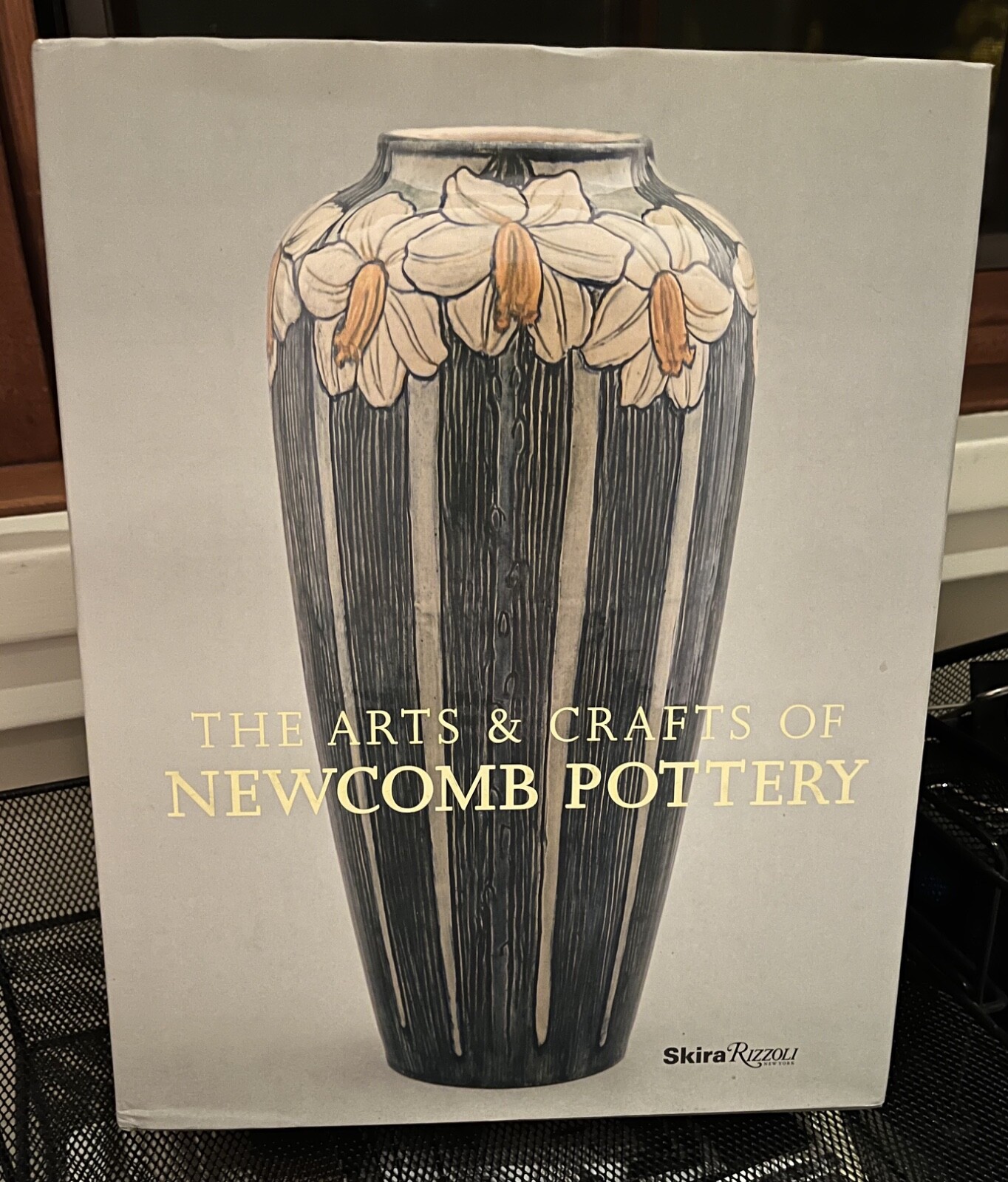 The Arts & Crafts of Newcomb Pottery Sally Main & others. HC w/DJ Ships Free!