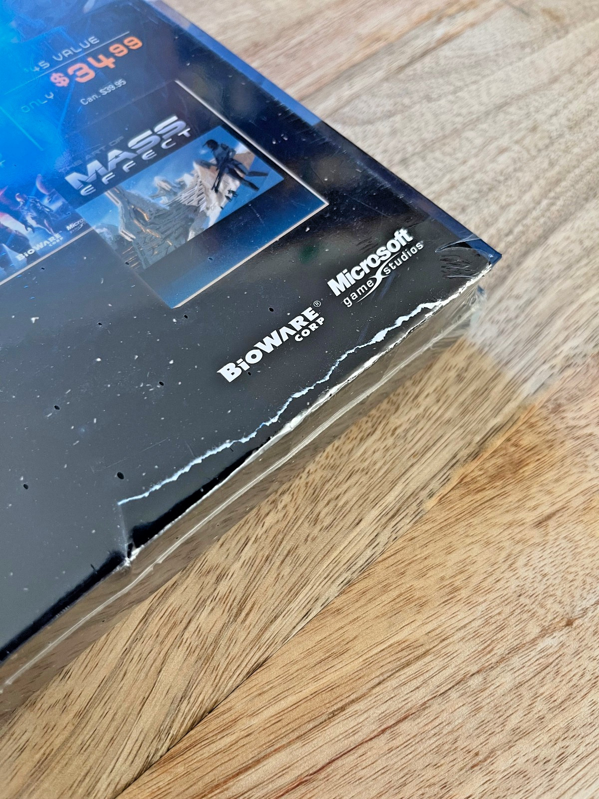 THE ART OF MASS EFFECT Limited-Edition Bundle 2-Book Set W/Prima Guide & Poster!