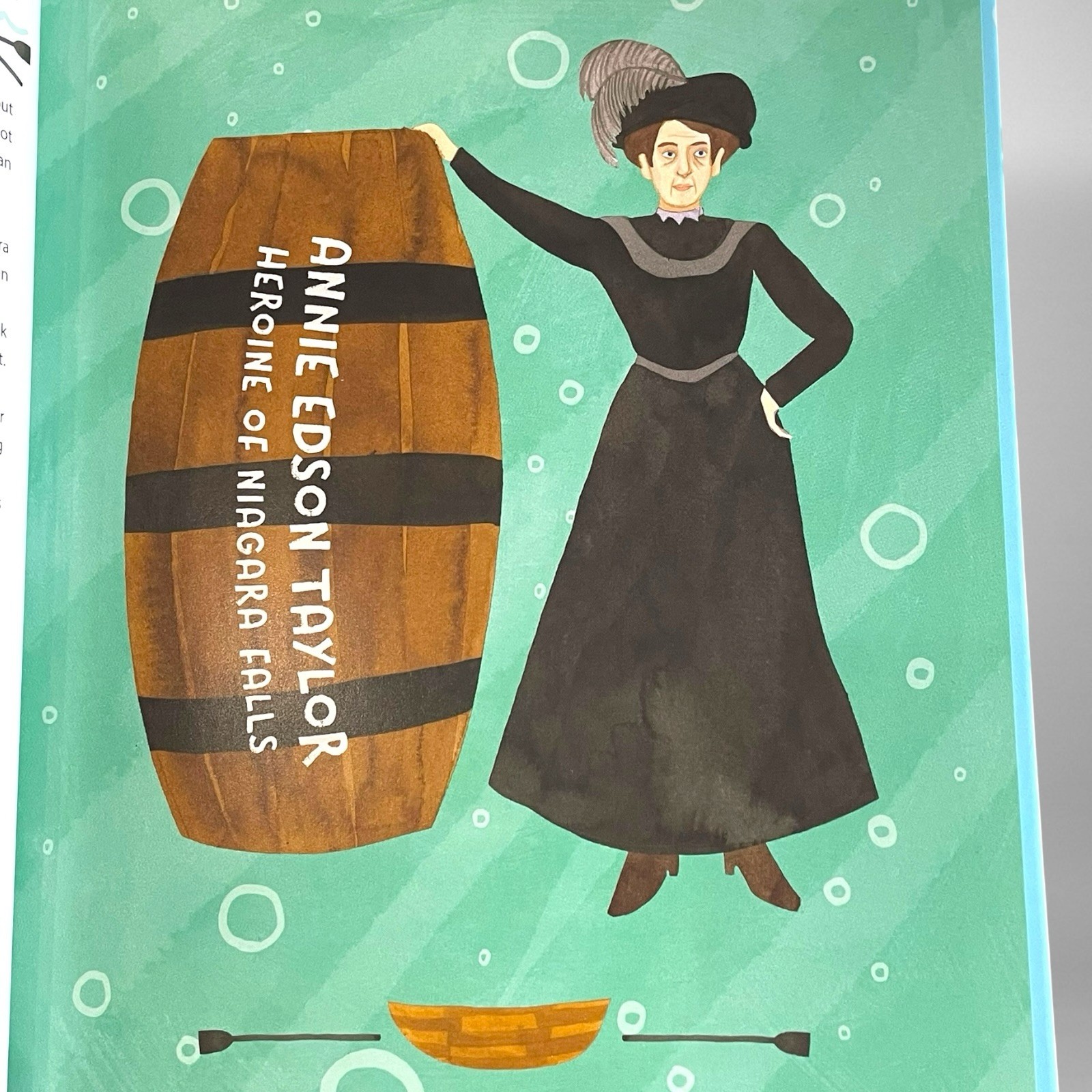 Women Who Dared: 52 Stories of Fearless Daredevils, Adventurers