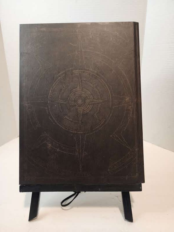 World of Warcraft: Chronicle Volume 1 Hardcover 2016 FIRST ED. DARK HORSE BOOKS