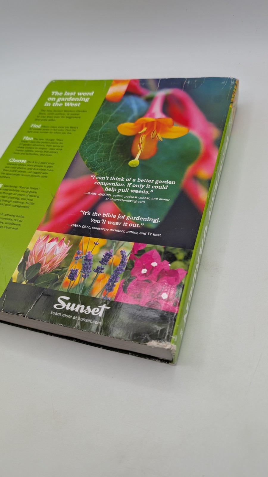 New Western Garden Book : The Ultimate Gardening Guide by Sunset Magazine…