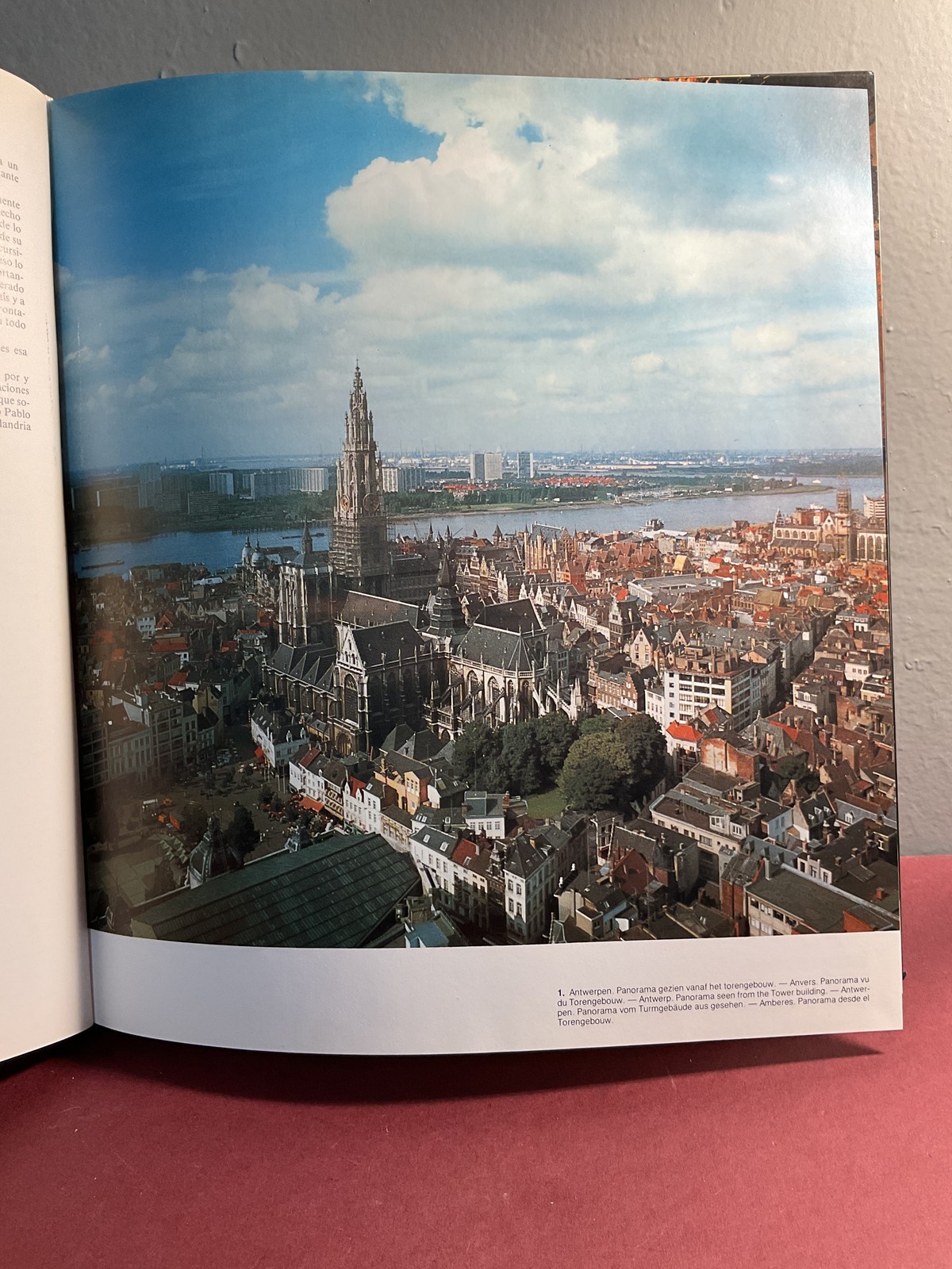 VLAANDEREN – LA FLANDRE FLANDERS Vintage 1979 Photo Book Belgium Travel Art