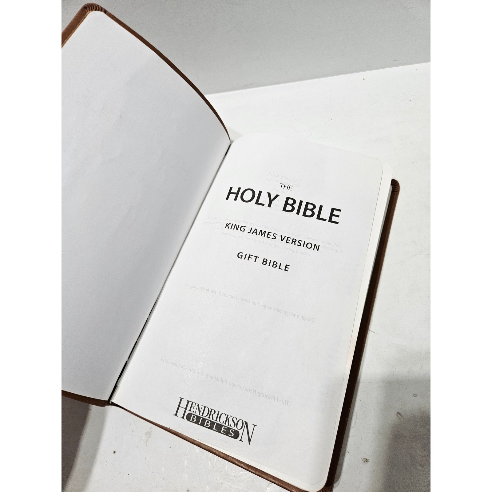 Hendrickson Bibles King James Version Gift Bible Light Brown Faux Leather KJV