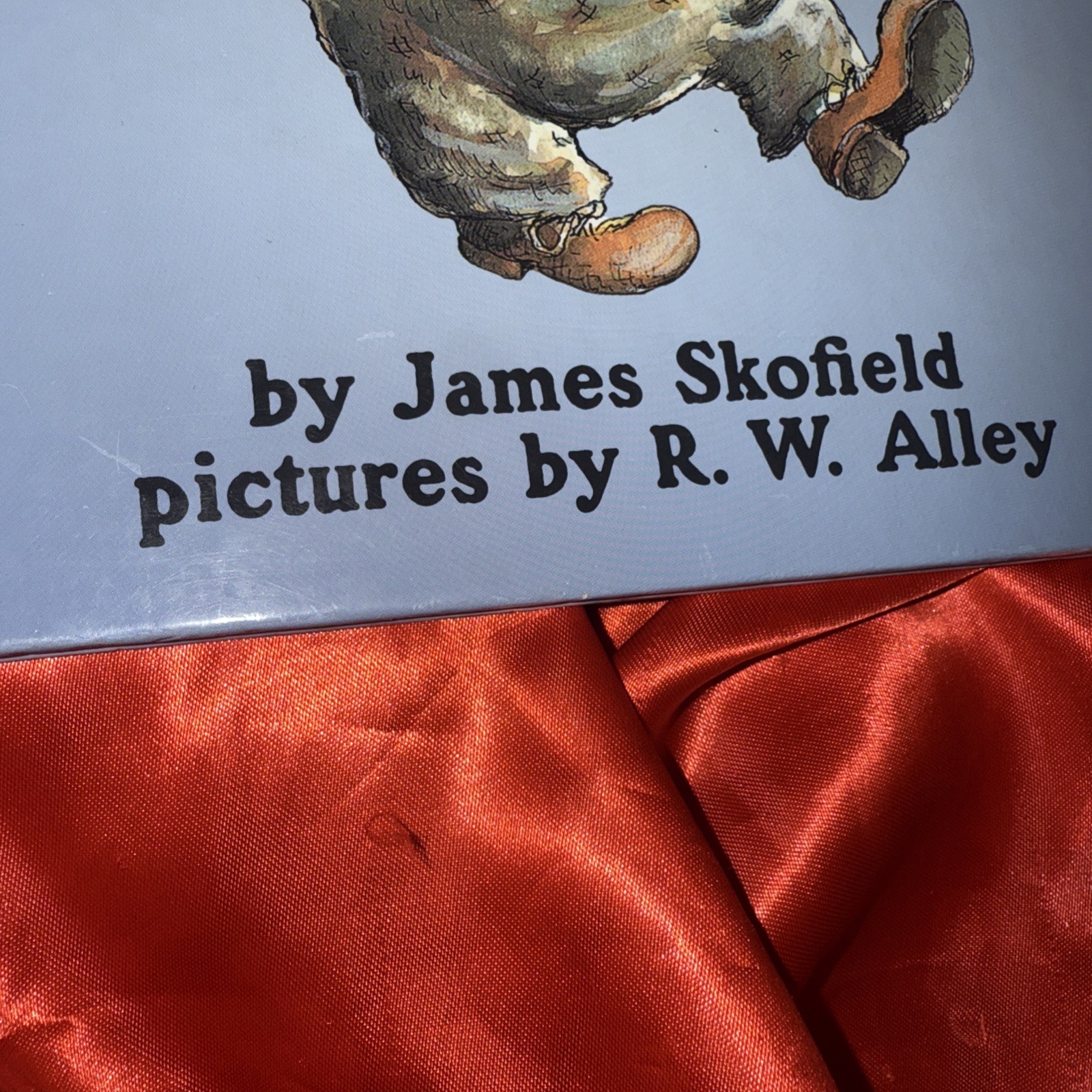 Detective Dinosaur – Hardcover By James Skofield – GOOD