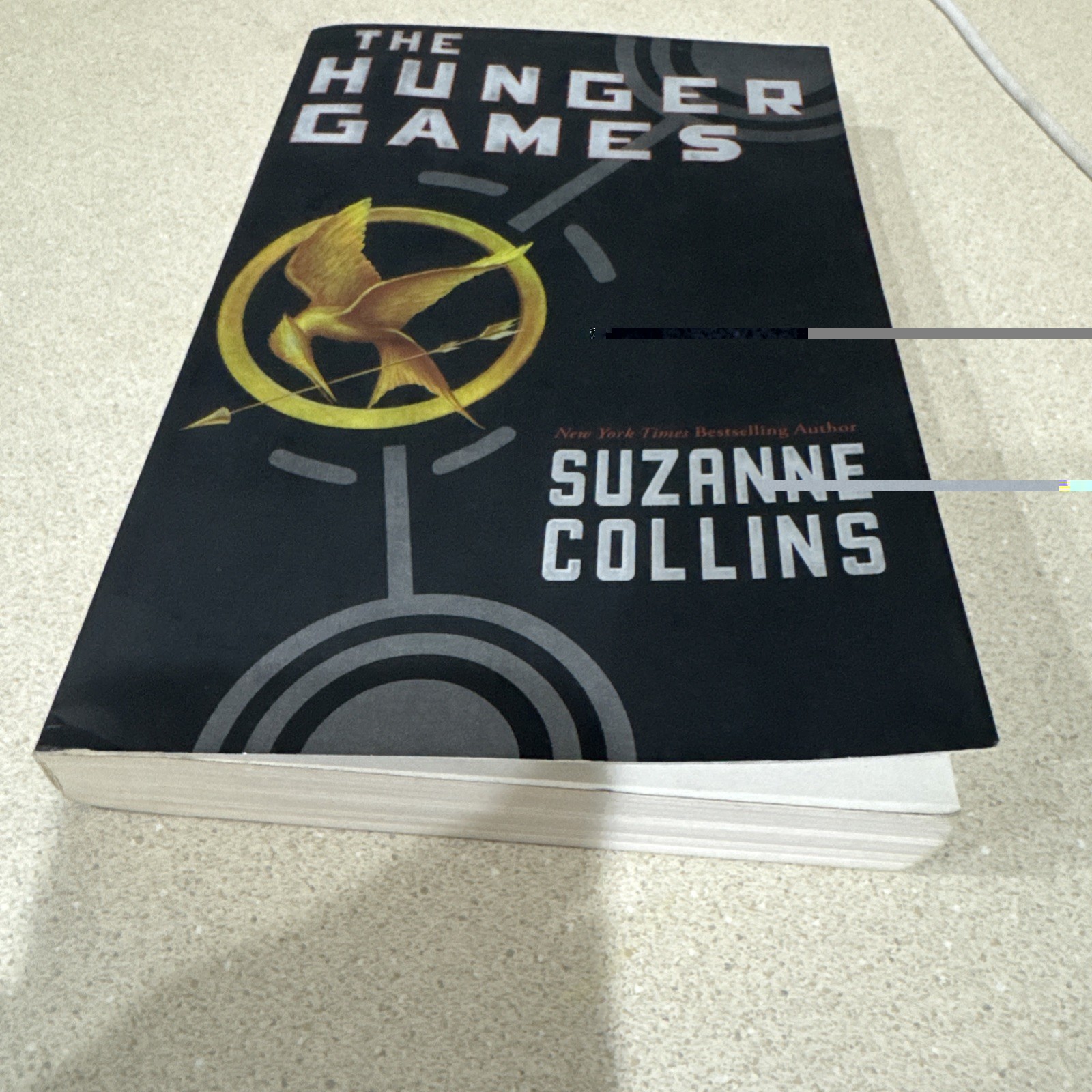 THE HUNGER GAMES (trilogy book 1) paperback by Suzanne Collins