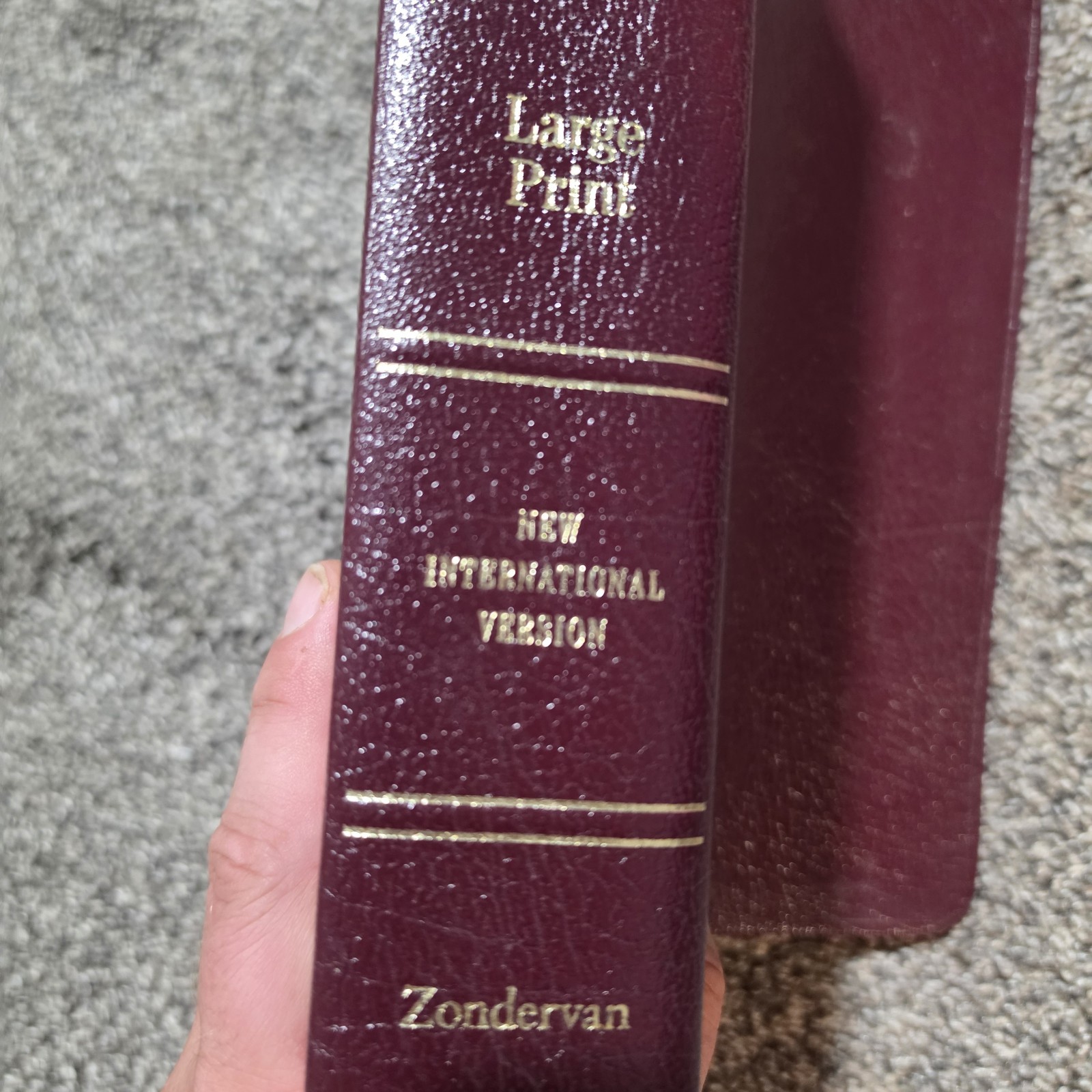 QUEST STUDY BIBLE Zondervan Genuine Burgundy Leather 1994 Thumb Index