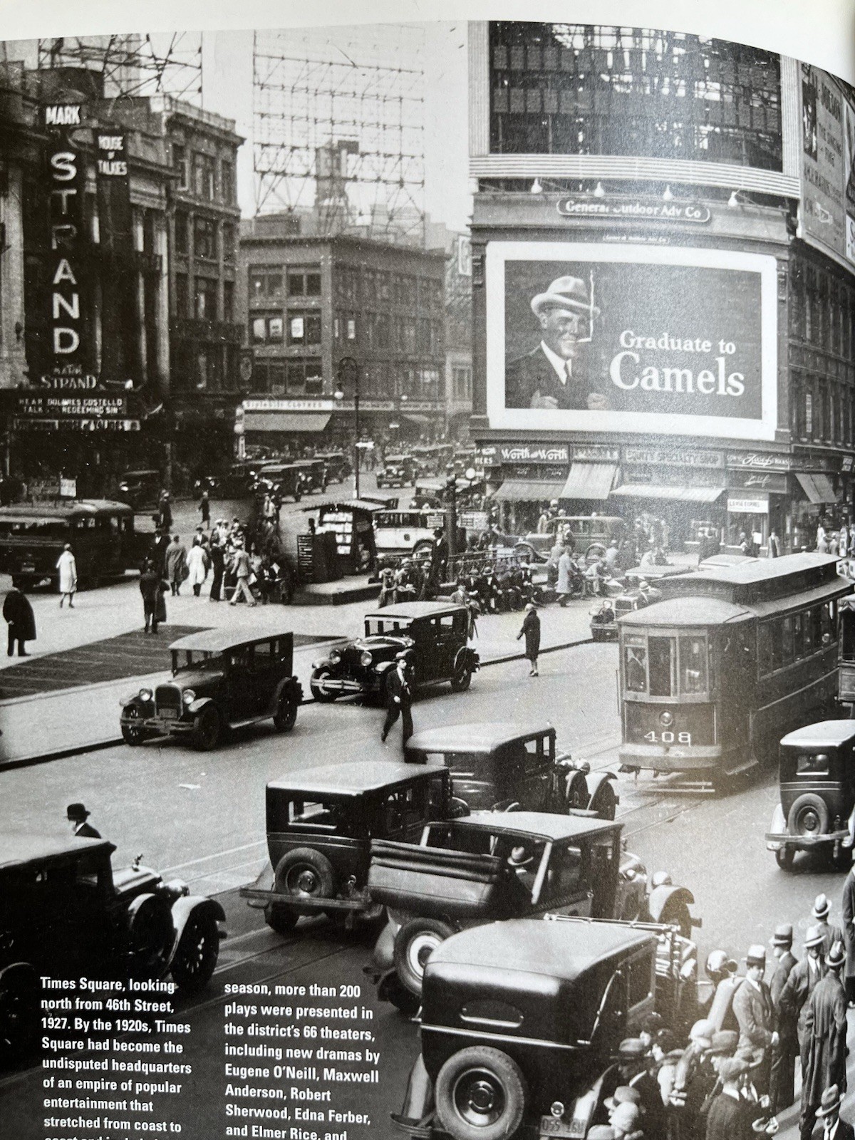 New York An Illustrated History by James Sanders & Ric urns