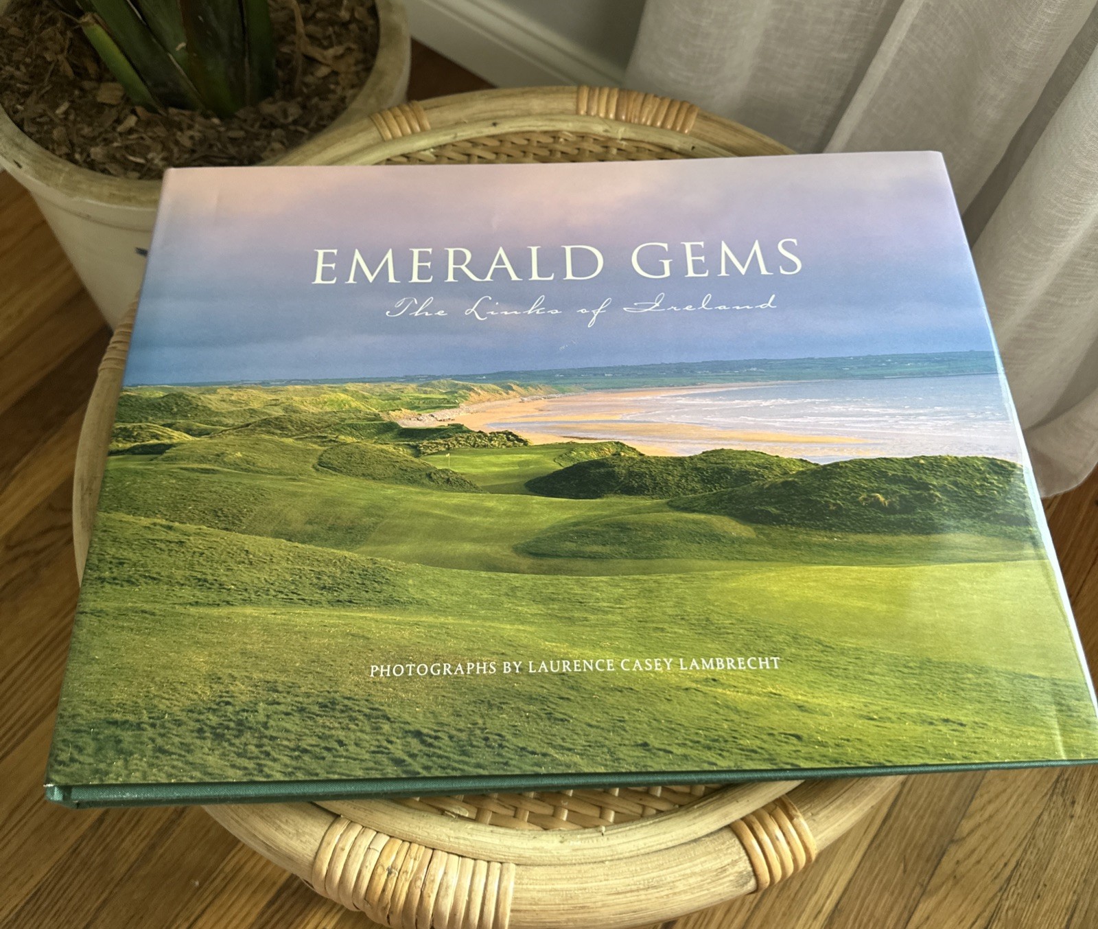 Emerald Gems: The Links of Ireland by Laurence Casey Lambrecht Hardcover 2002