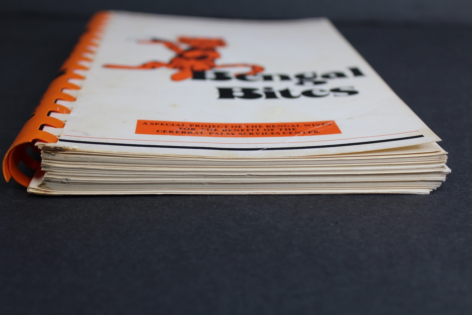 Rare 1984 Bengal Bites Cincinnati Bengals Wives’ Cookbook Spiral Bound 127 Pages
