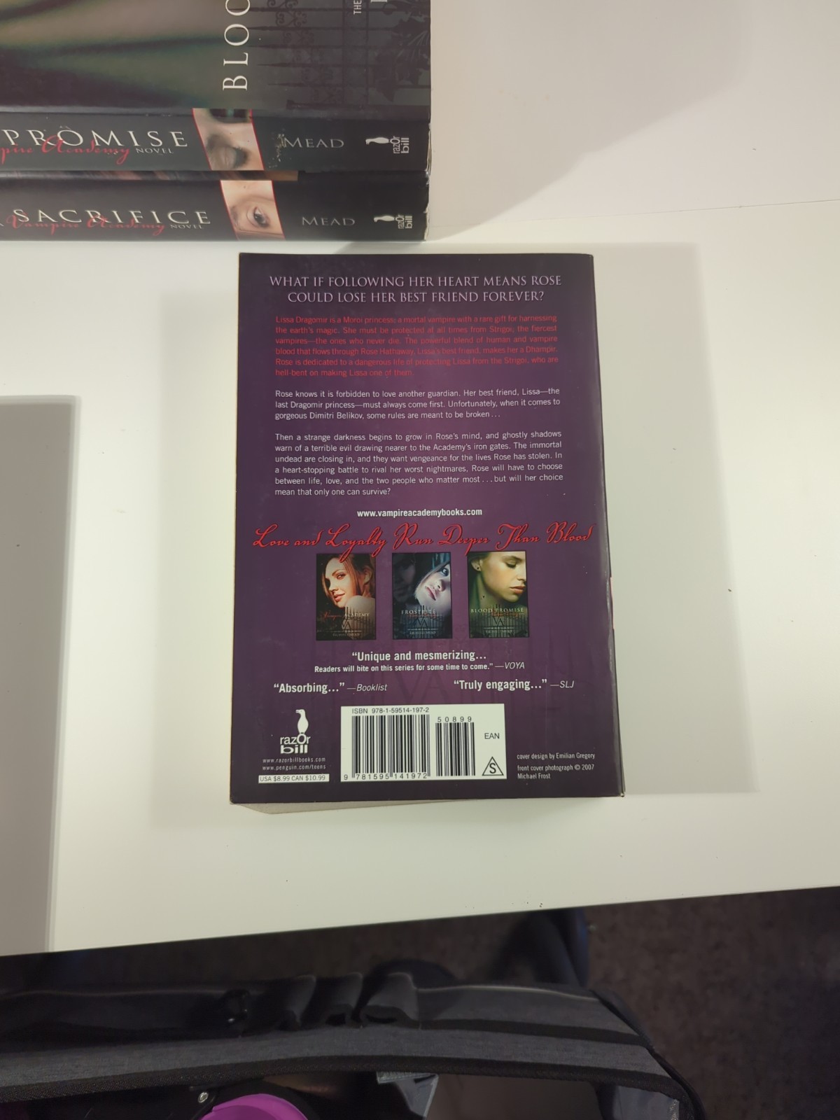 Vampire Academy Book Set 1-4, 6 Richelle Mead Paperback & Hardcover, Romance