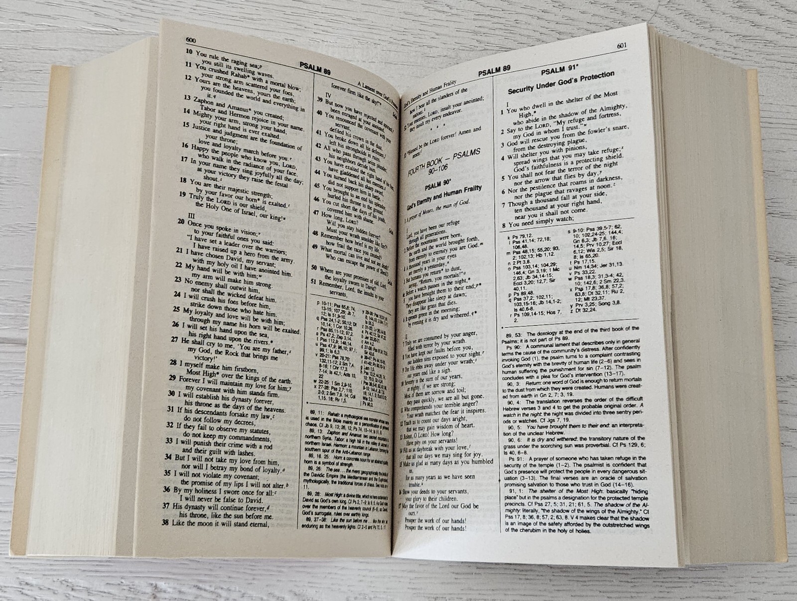 The New American Bible Paperback Revised Edition World Catholic Press 1987