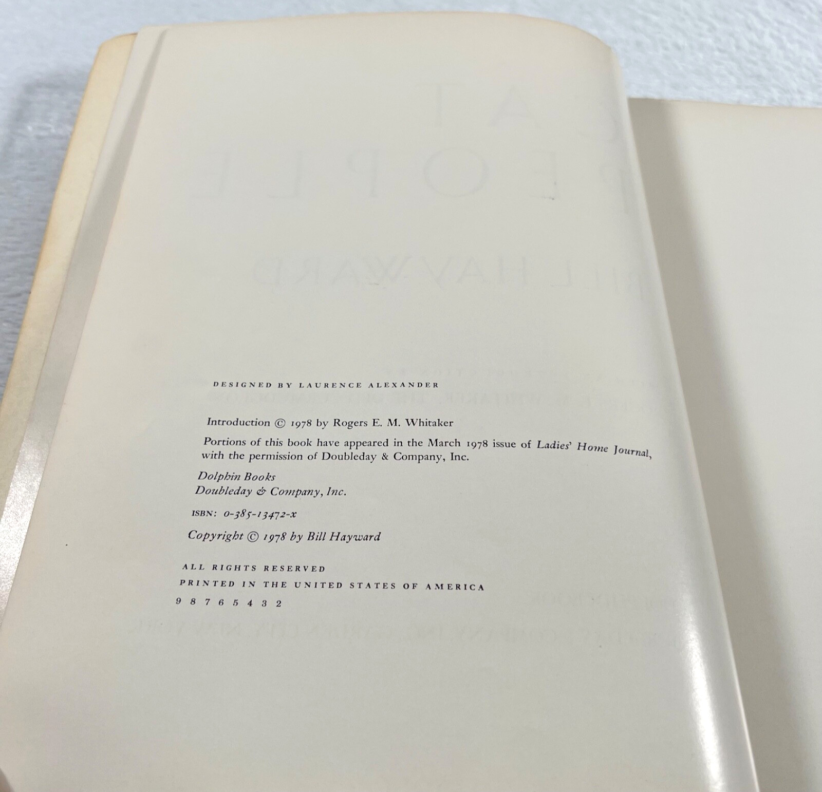 Cat People by Bill Hayward Softcover First Edition, 2nd Printing 1978, 158 pages