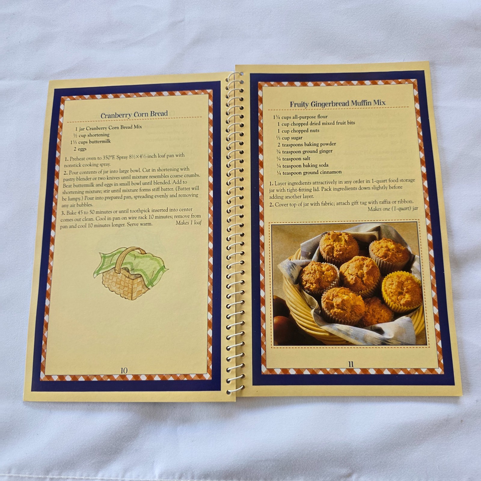 2004 Gifts from a Jar Muffins, Breads & Scones Goodies to Mix & Give