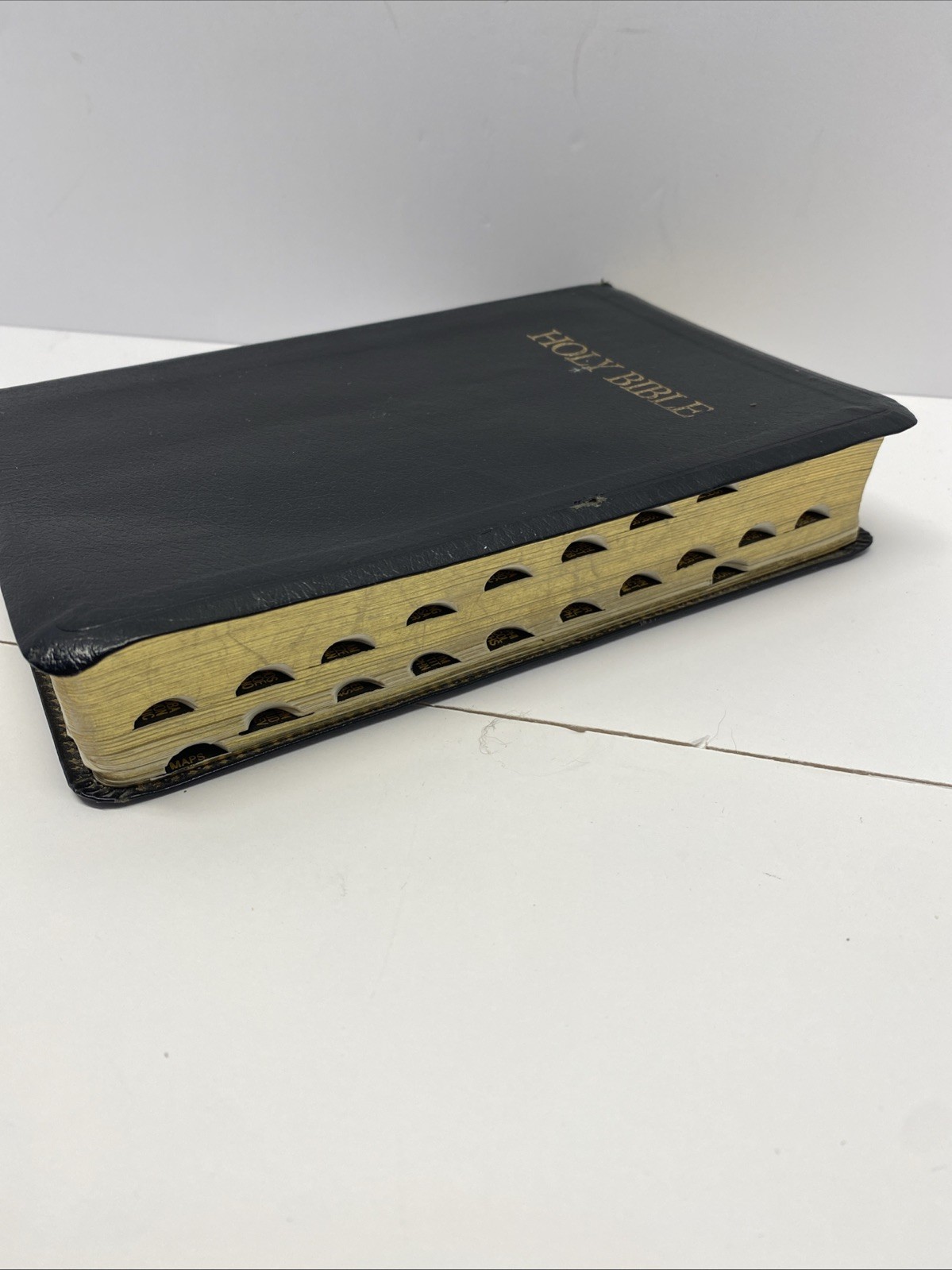 KJV HOLY BIBLE King James Version Black Large Print Thumb Index Edition