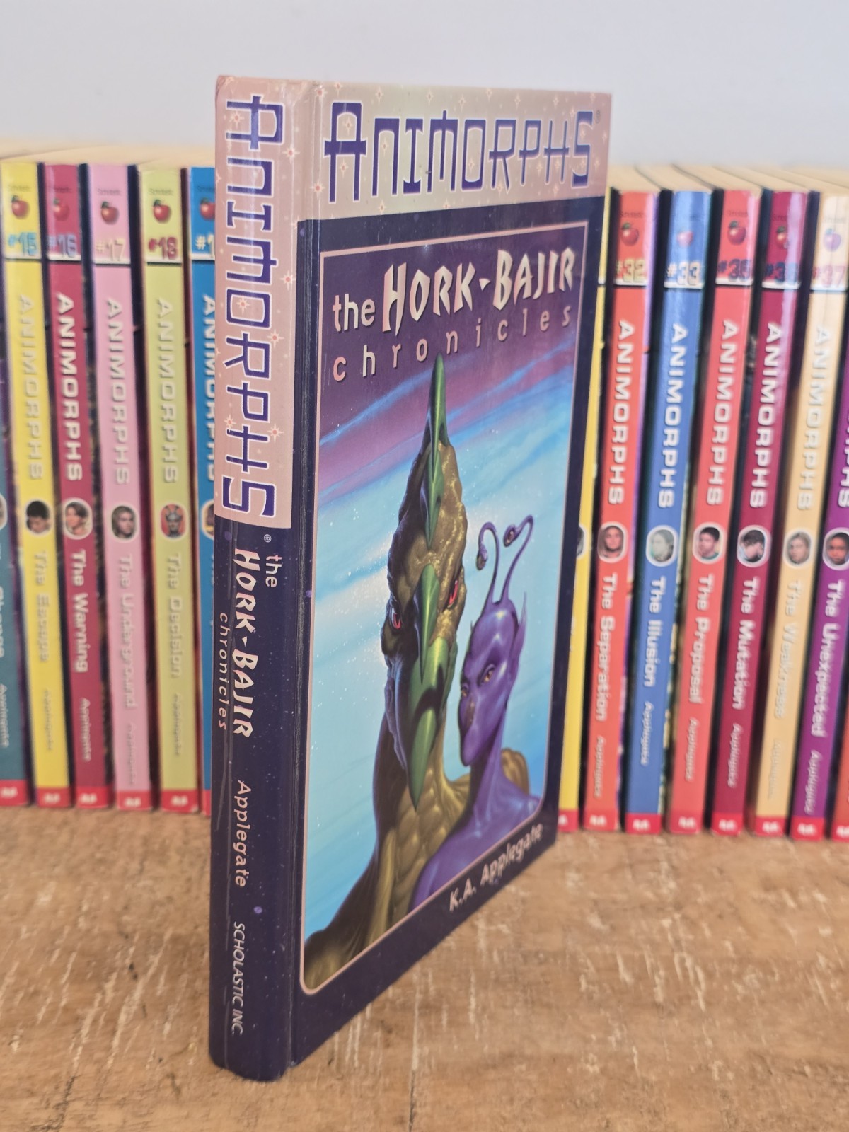 Animorphs Paperback Book Lot 28 K.A. Applegate Chronicle Megamorphs MINT COND