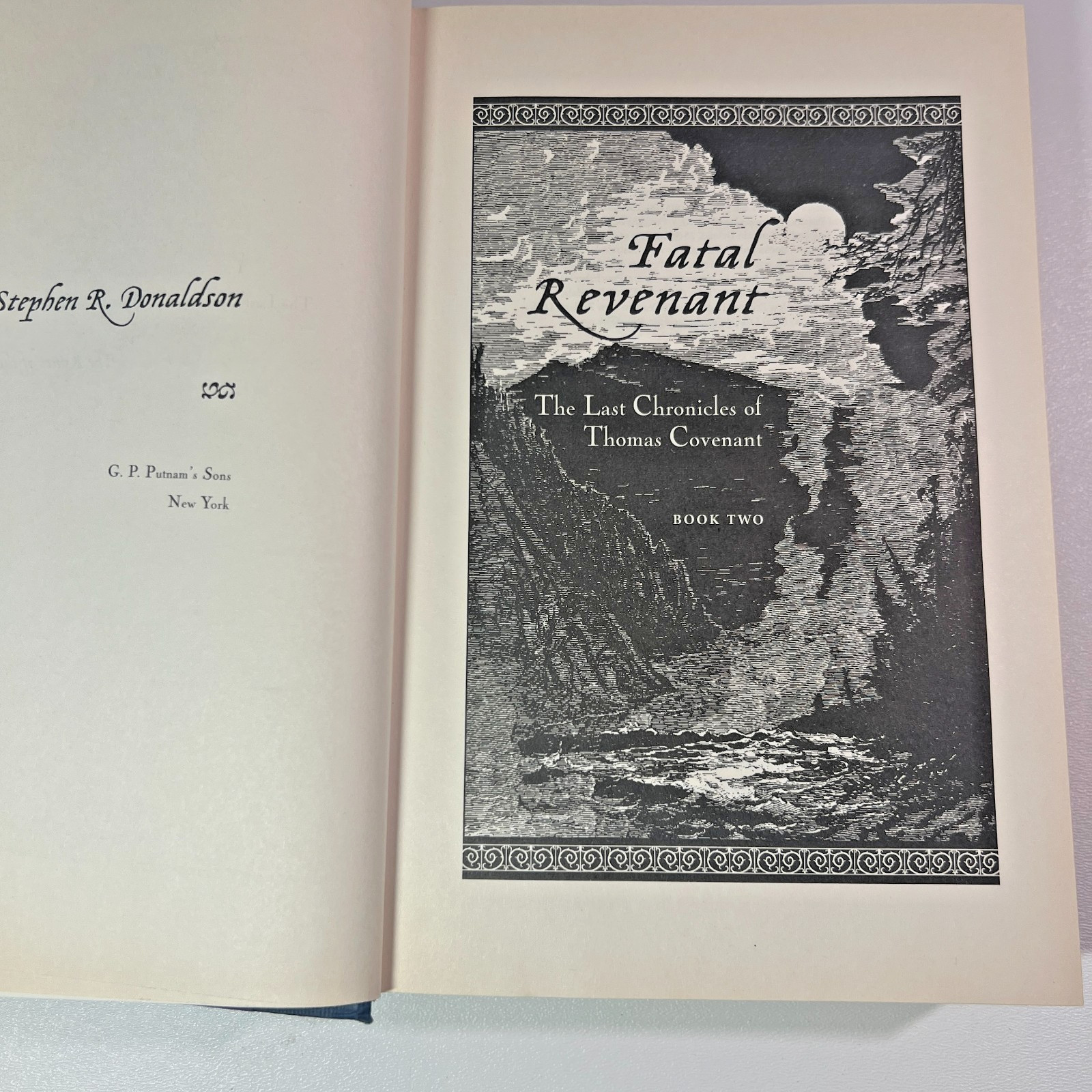 Fatal Revenant Stephen R. Donaldson Hardcover 1st Edition Thomas Covenant Book 2