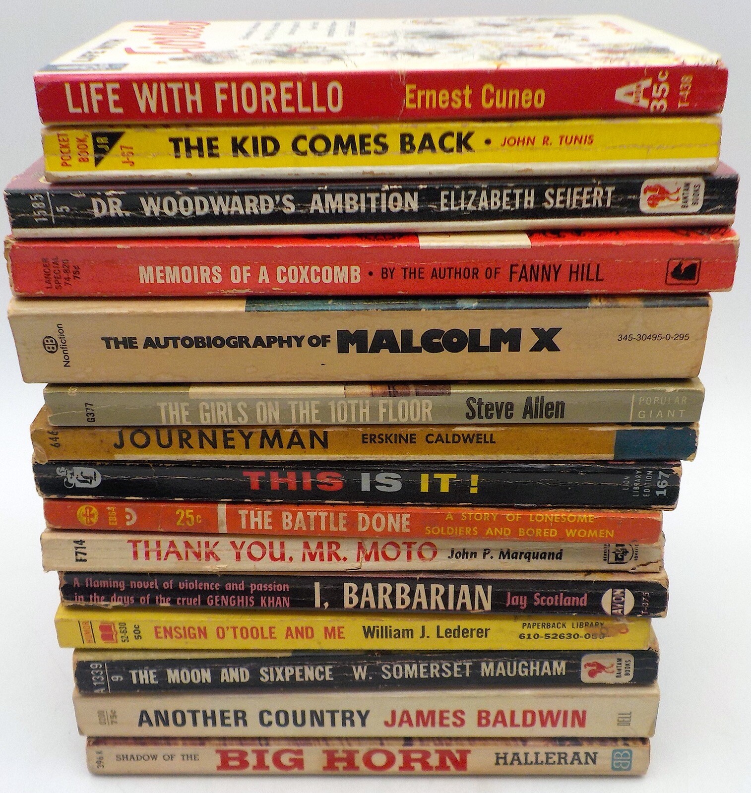 Lot of 15 Vintage Paperbacks