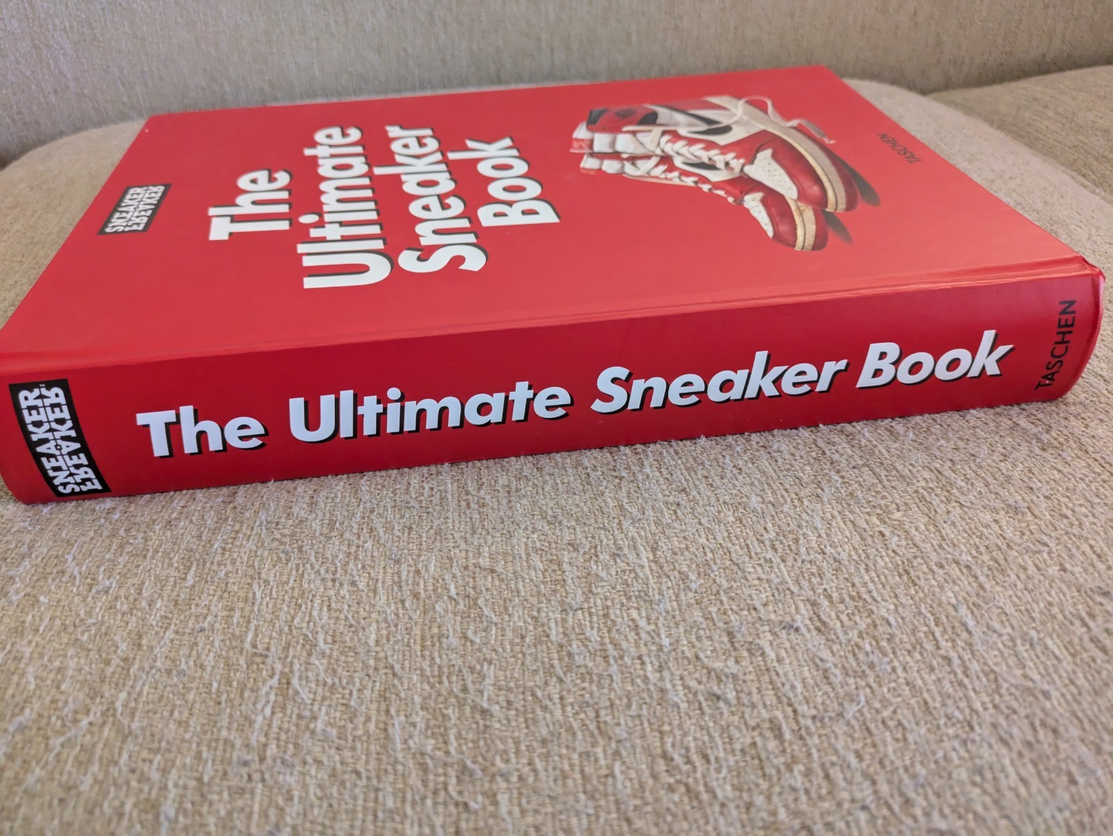 The Ultimate Sneaker Book | Simon Wood, Sneaker Freaker | 2021 HC | TASCHEN!