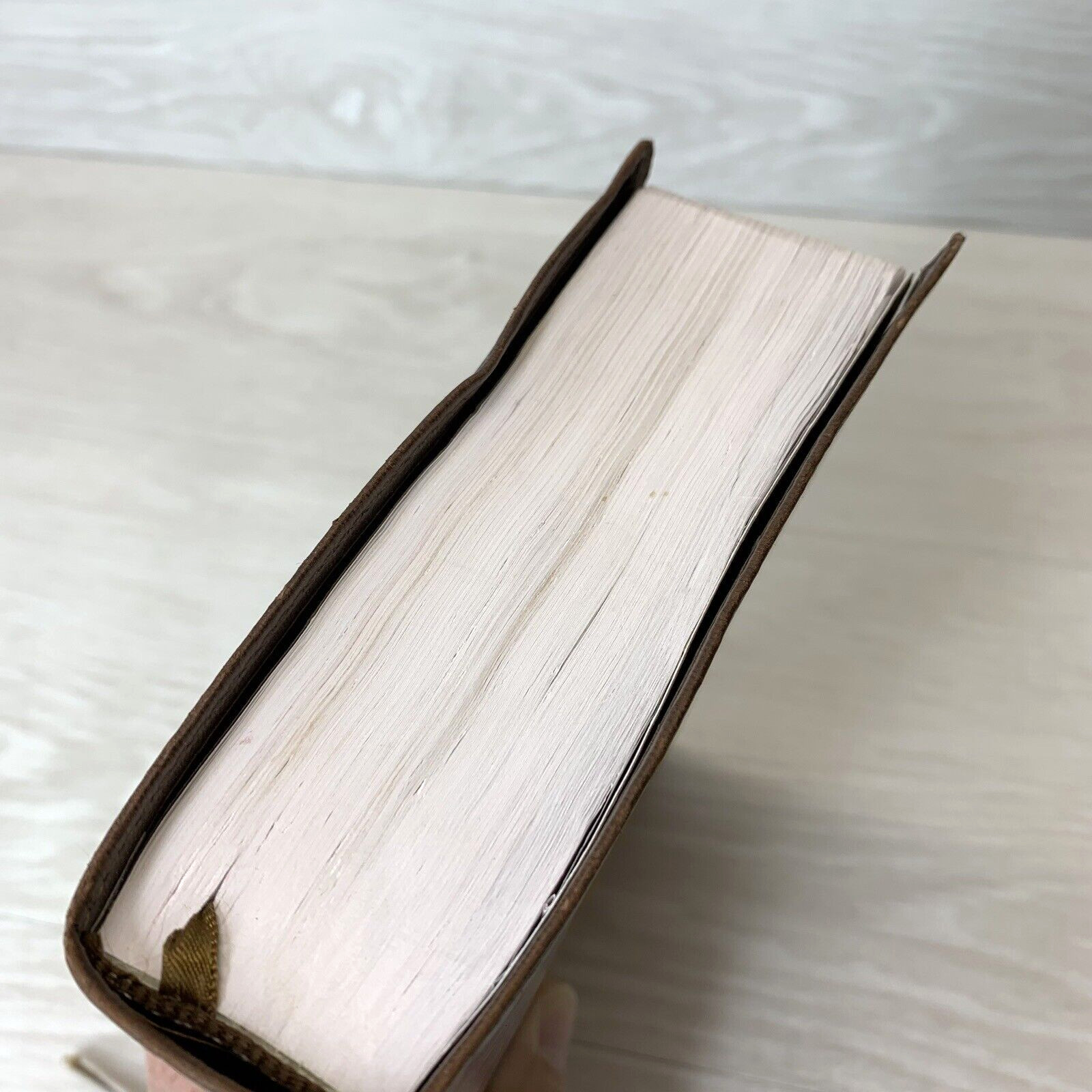 NIV Holy Bible Large Print Chocolate/Amber Duo Tone Brown Leather Cover