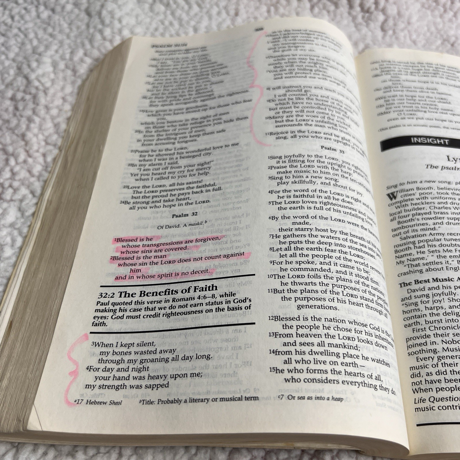 The New Student Bible by Zondervan Staff 1992 Trade Paperback