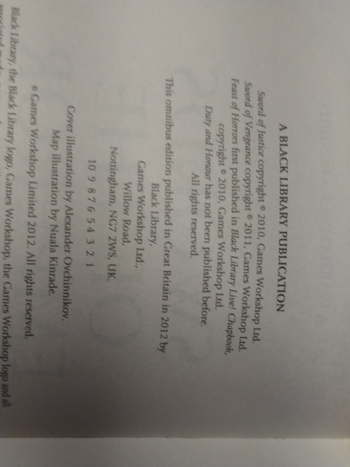 Swords of the Emperor (Warhammer Novels) – Paperback By Chris Wraight 1st Ed.