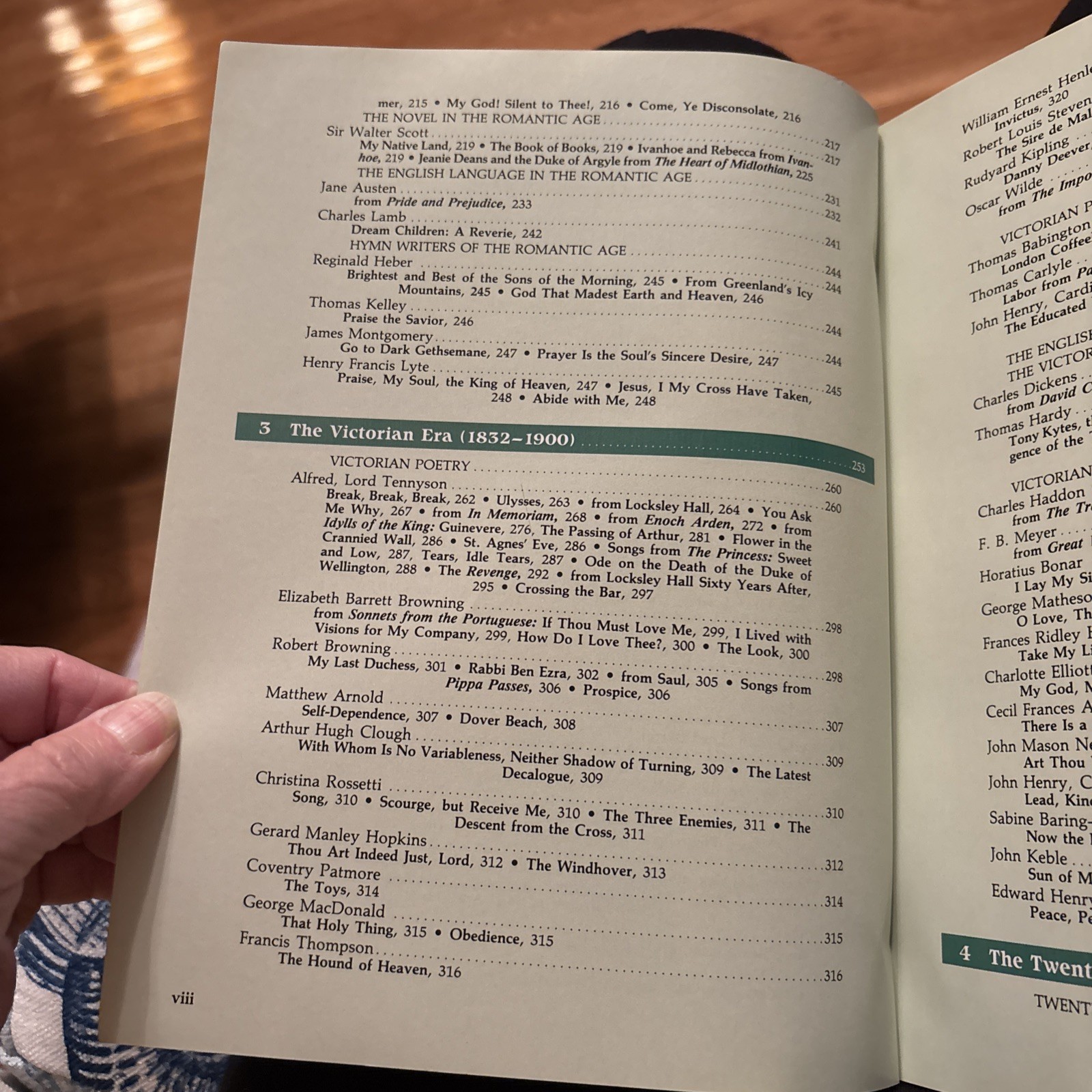 The Literature of England, classics for Christians Vol.6, 498 Pages