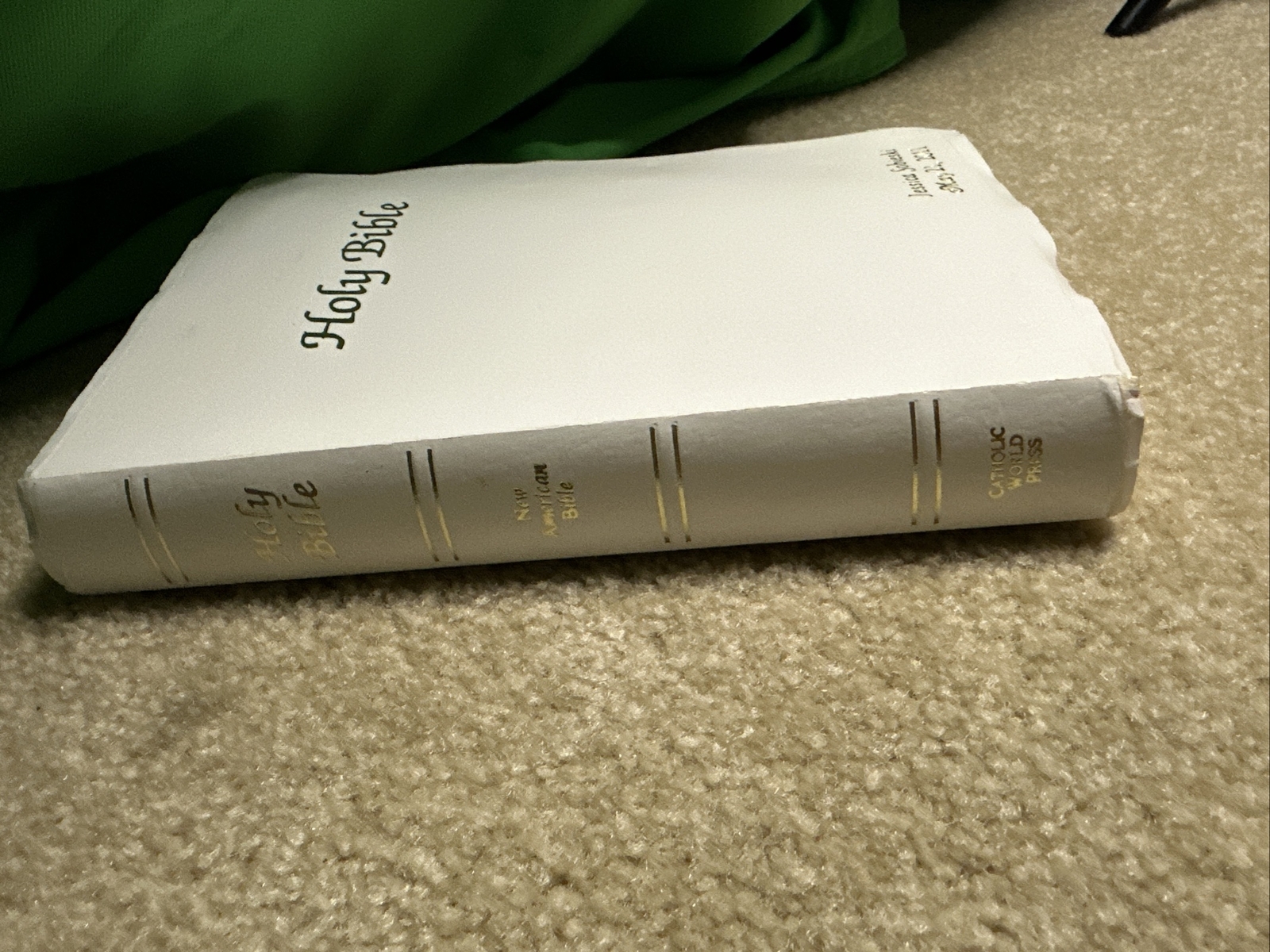 The New American Bible Catholic World Press w/ Tabs 1997 Ivory Faux Leather