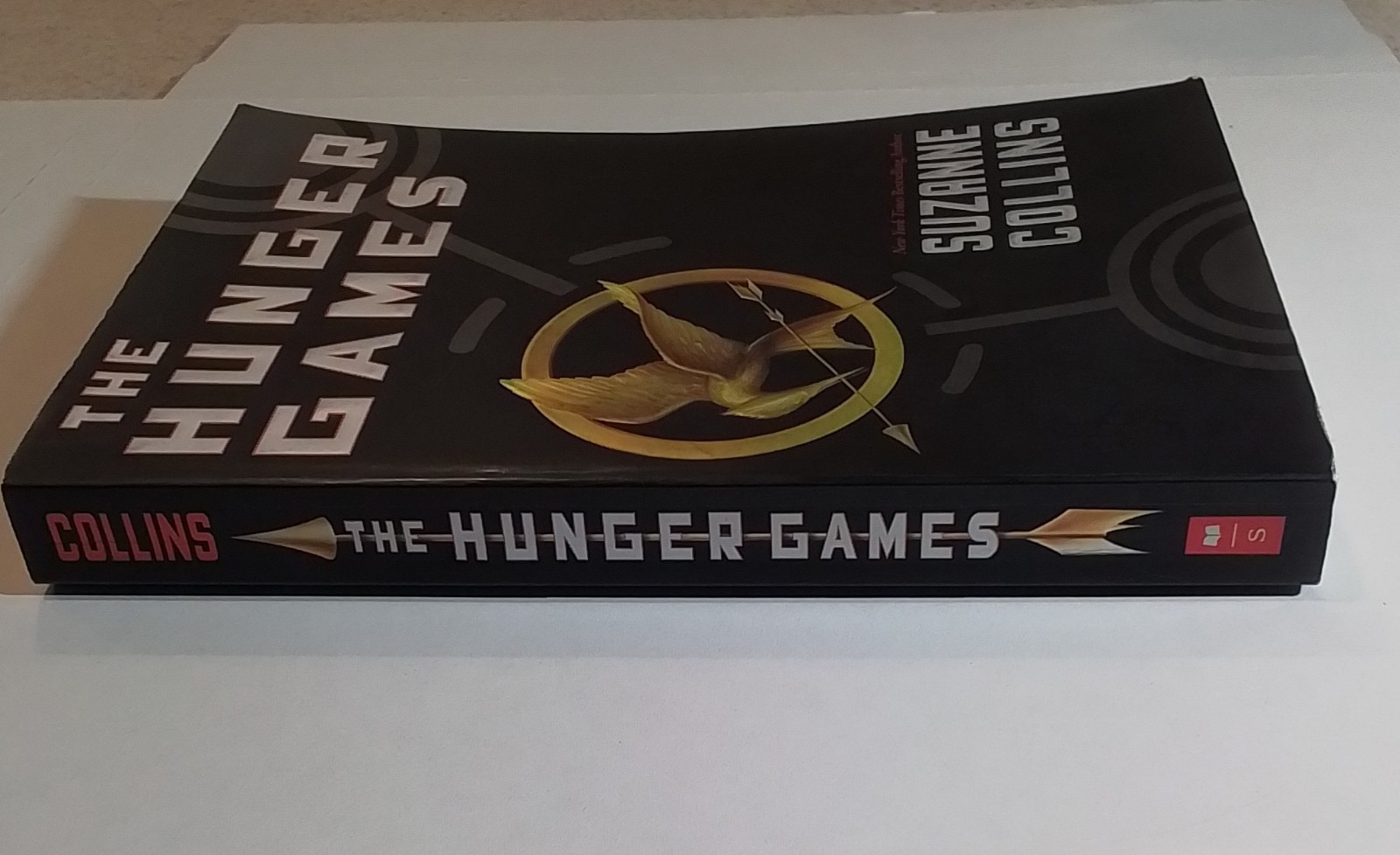The Hunger Games Trilogy 3 Book Set – Catching Fire, Mockingjay, Hunger Games