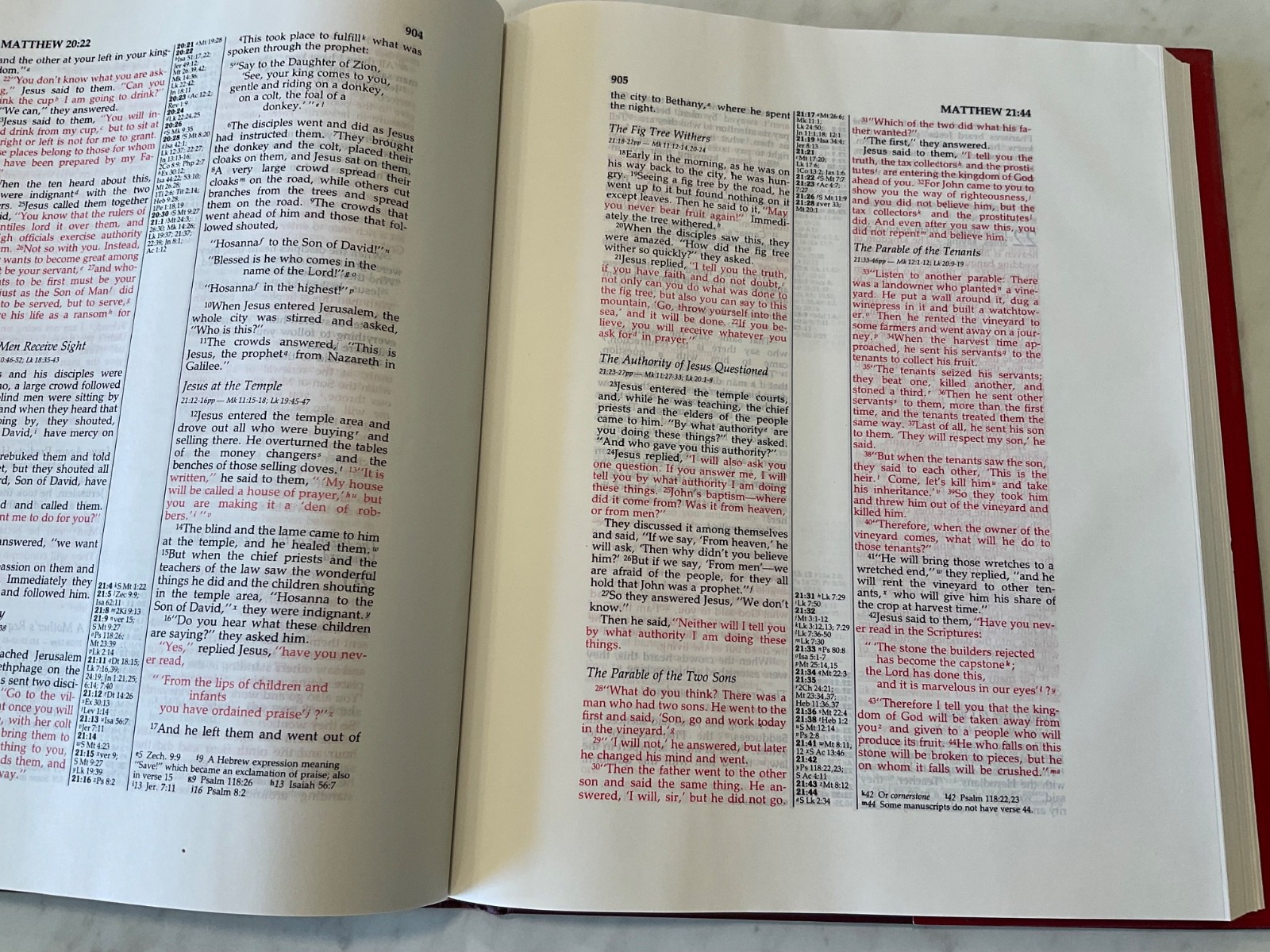 NIV Wide Margin Reference Bible Cambridge Hardcover Text 1984