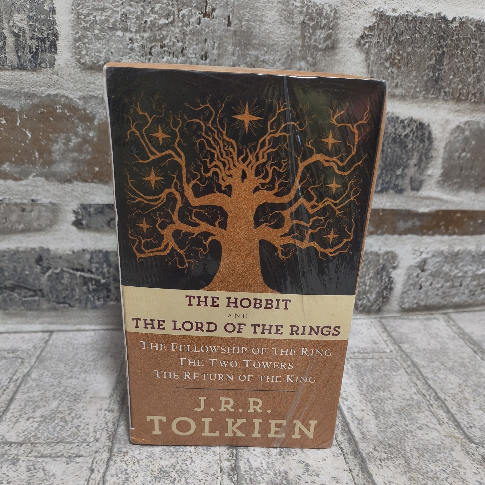 The Hobbit & The Lord Of The Rings by J R R Tolkien (4-Book Boxed Set) Brand New