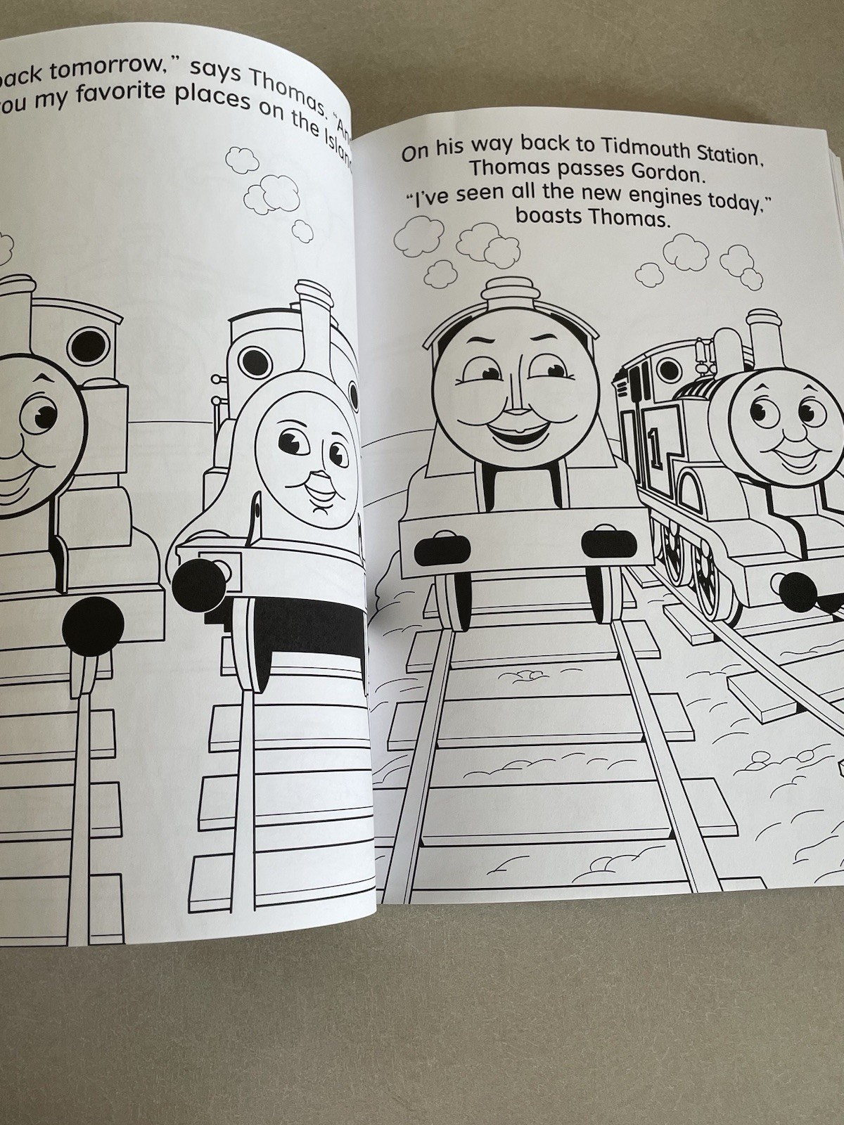NEW SUPER RARE THOMAS & FRIENDS TRAIN STICKER EXPRESS 700 Stickers BOOK 2005