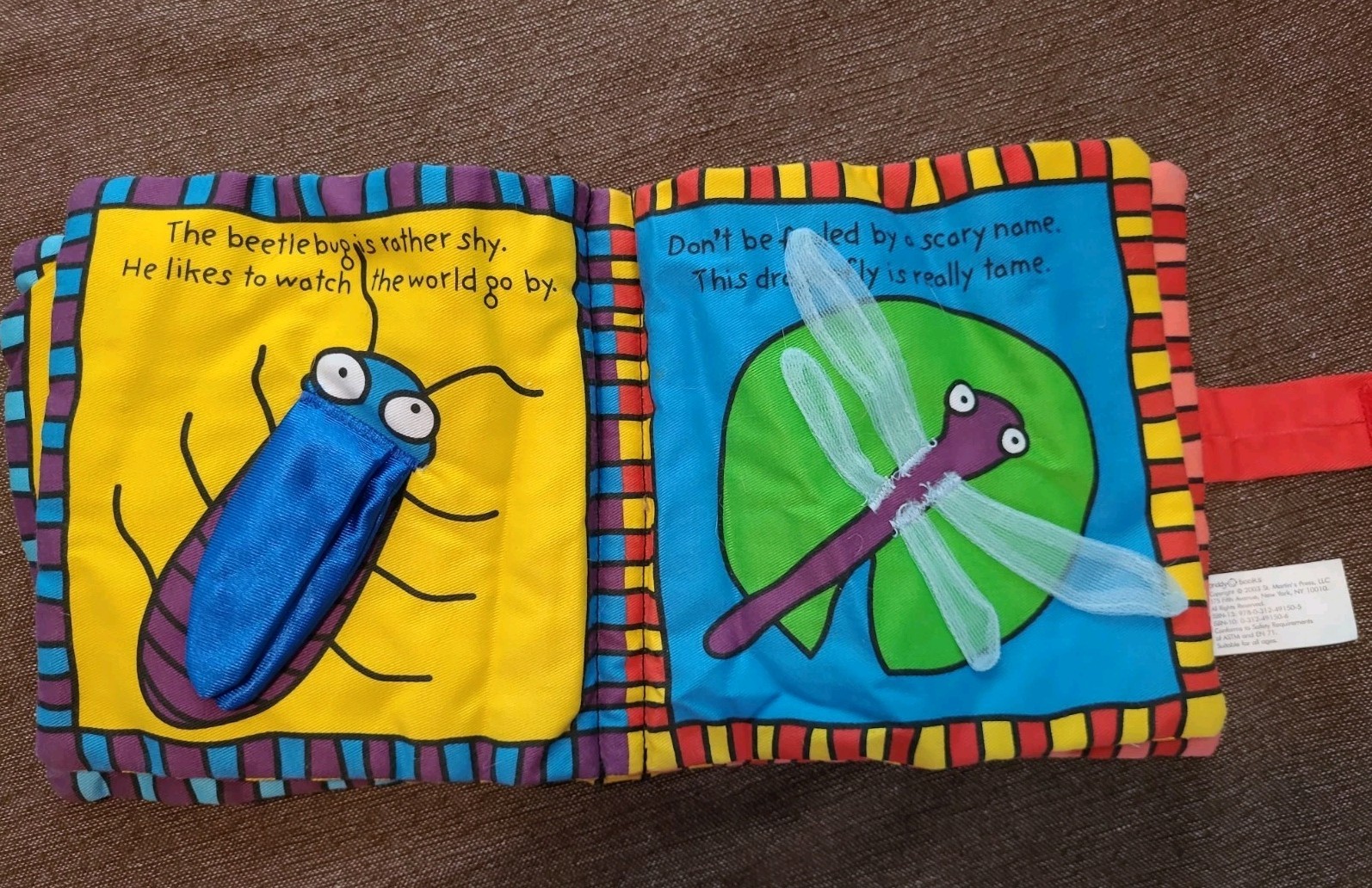 VTG 2003 Priddy Books “Fuzzy Bee and Friends” Cloth Crinkle Sounding Book Baby