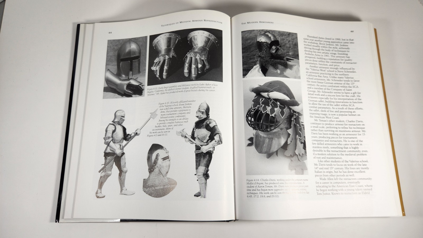 PALADIN PRESS TECHNIQUES OF MEDIEVAL ARMOUR REPRODUCTION BY BRIAN R. PRICE BOOK
