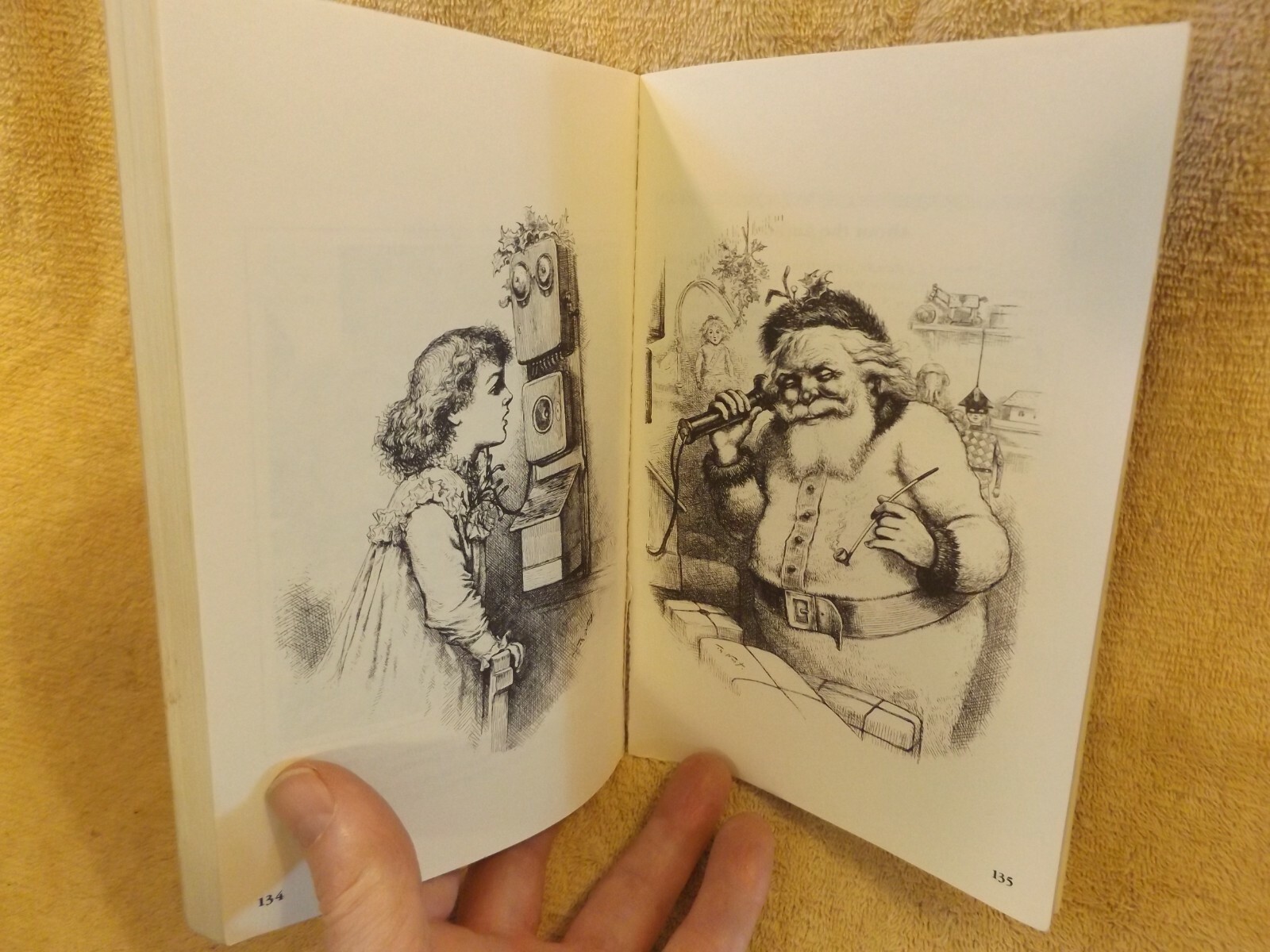 CHRISTMAS in MICHIGAN TALES & RECIPES by Carol Eberly 1987 softcover