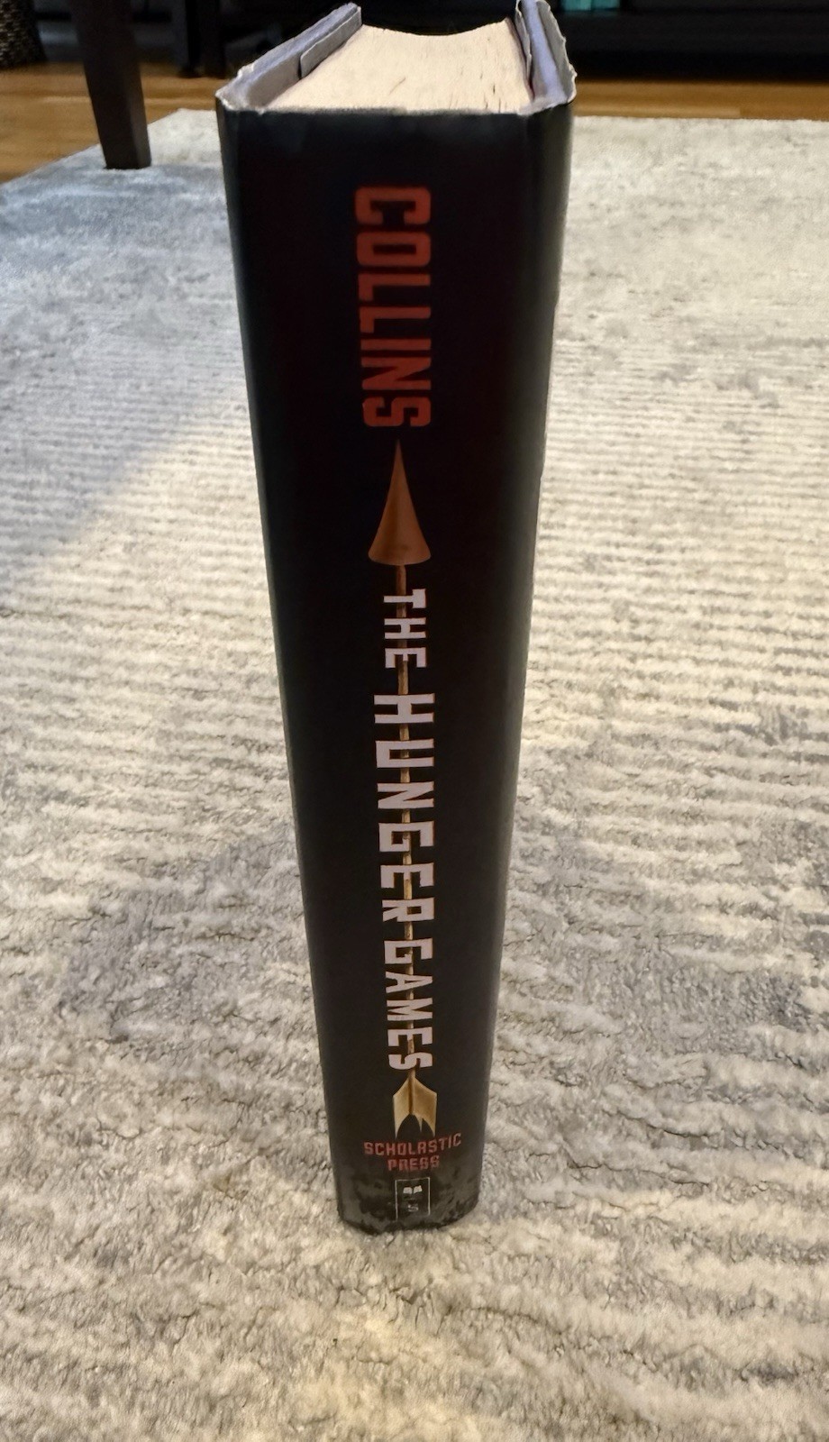 Hunger Games Suzanne Collins, Hardcover Book