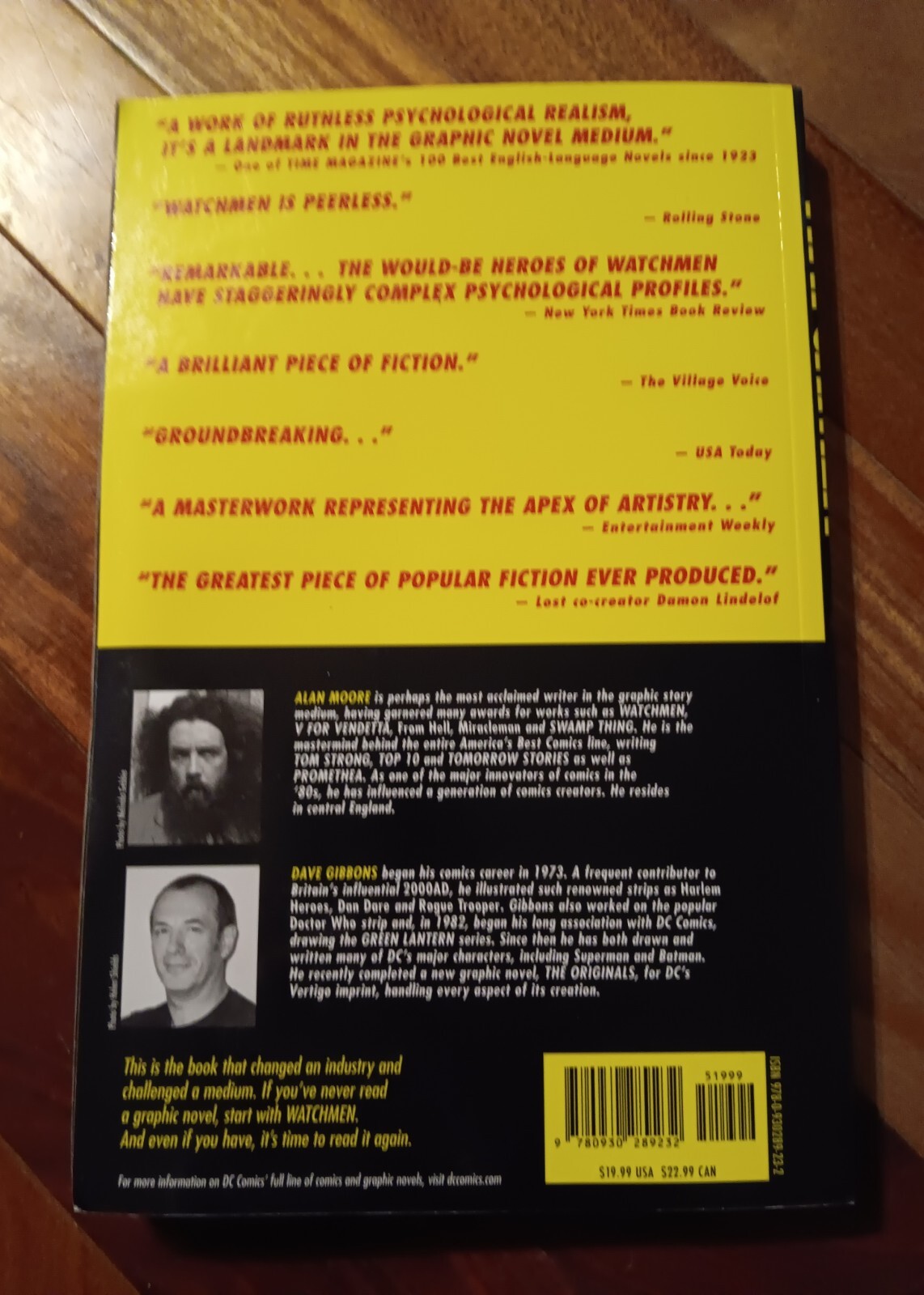 Watchmen by Moore, Alan; Gibbons, Dave