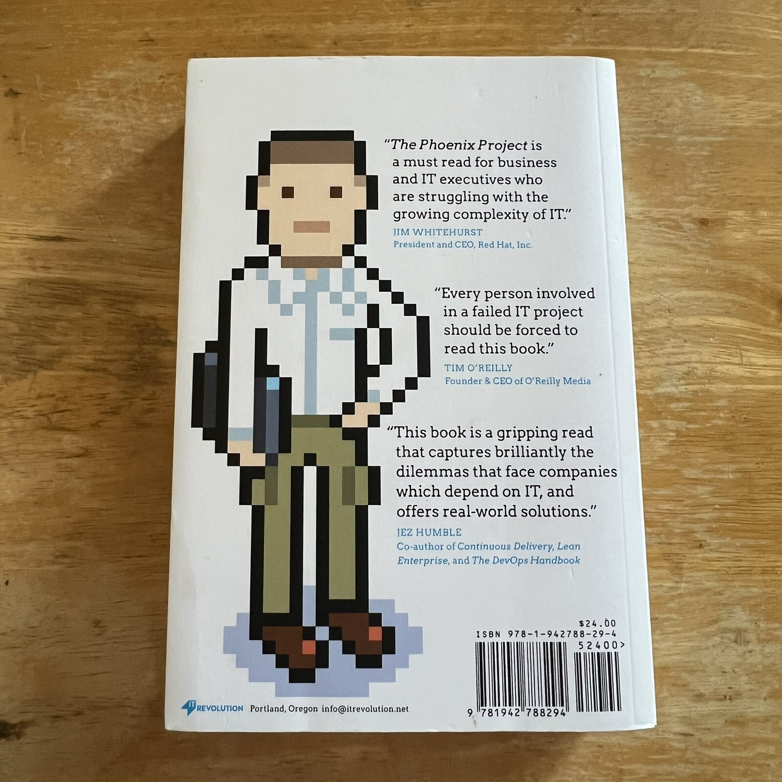 The Phoenix Project: A Novel About IT, DevOps and Helping – Gene Kim, Kevin Behr