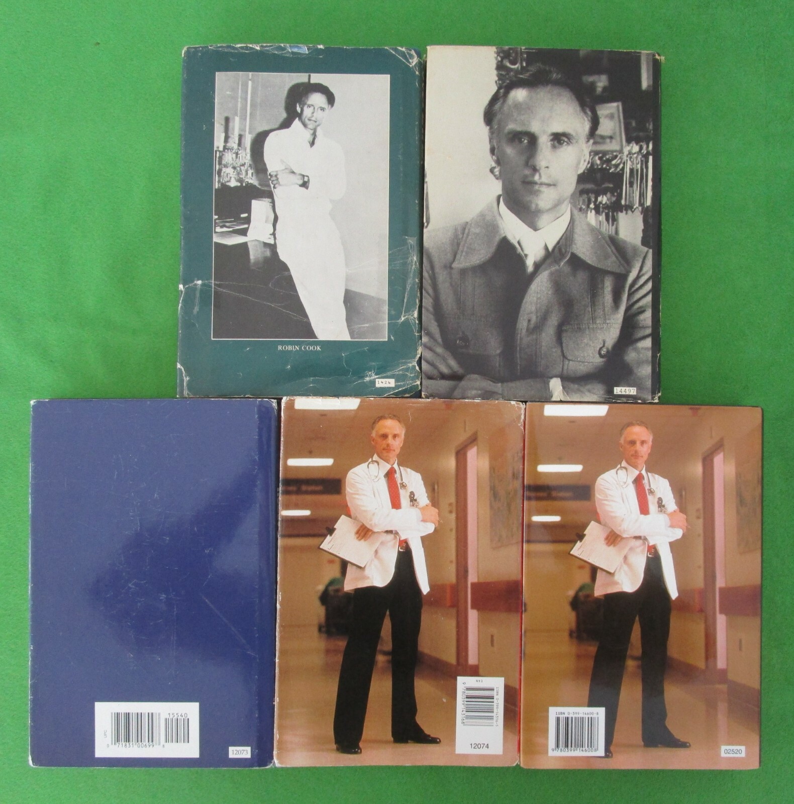 LOT 5 HCDJ STANDALONE NOVELS BY ROBIN COOK: GODPLAYER; MUTATION; INVASION;SHOCK+