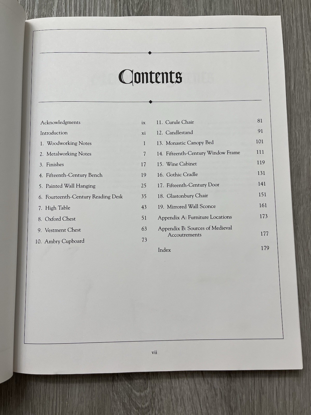 Constructing Medieval Furniture Plans & Instructions w/Historical Notes Diehl VG