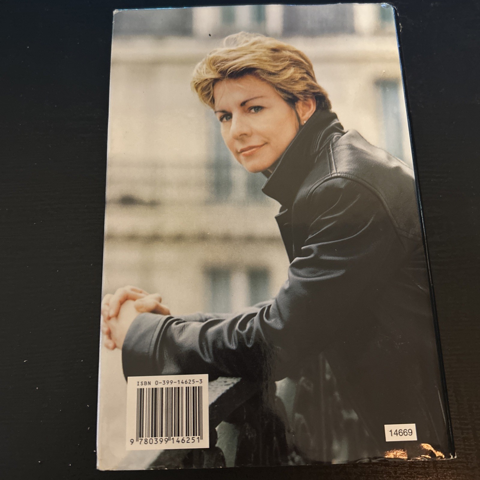 Kay Scarpetta Ser.: The Last Precinct by Patricia Cornwell (2000, Hardcover)