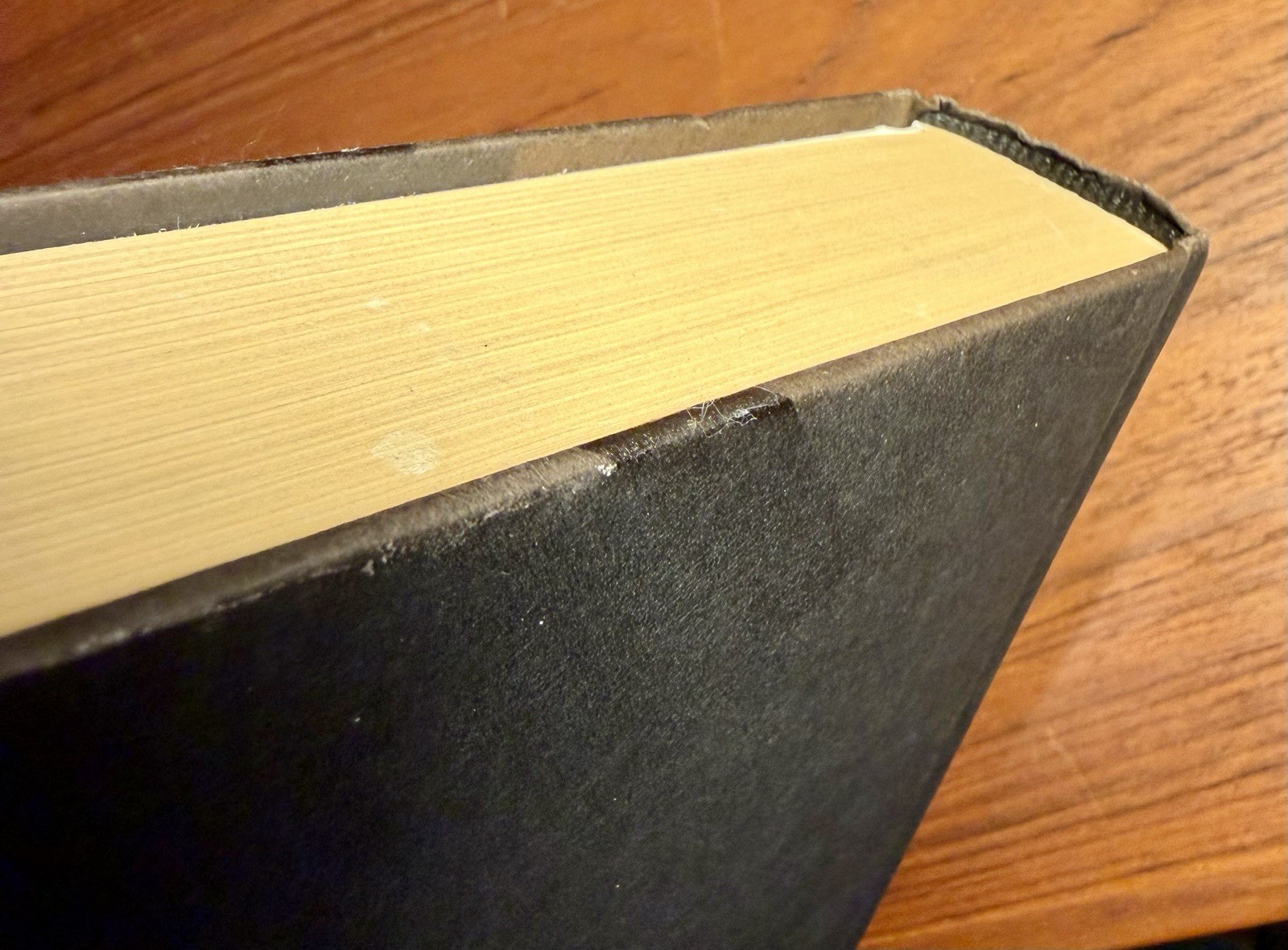 Jade City by Fonda Lee TRUE 1st EDITION/1st PRINTING Hardcover Mylar Ex-Lib NICE