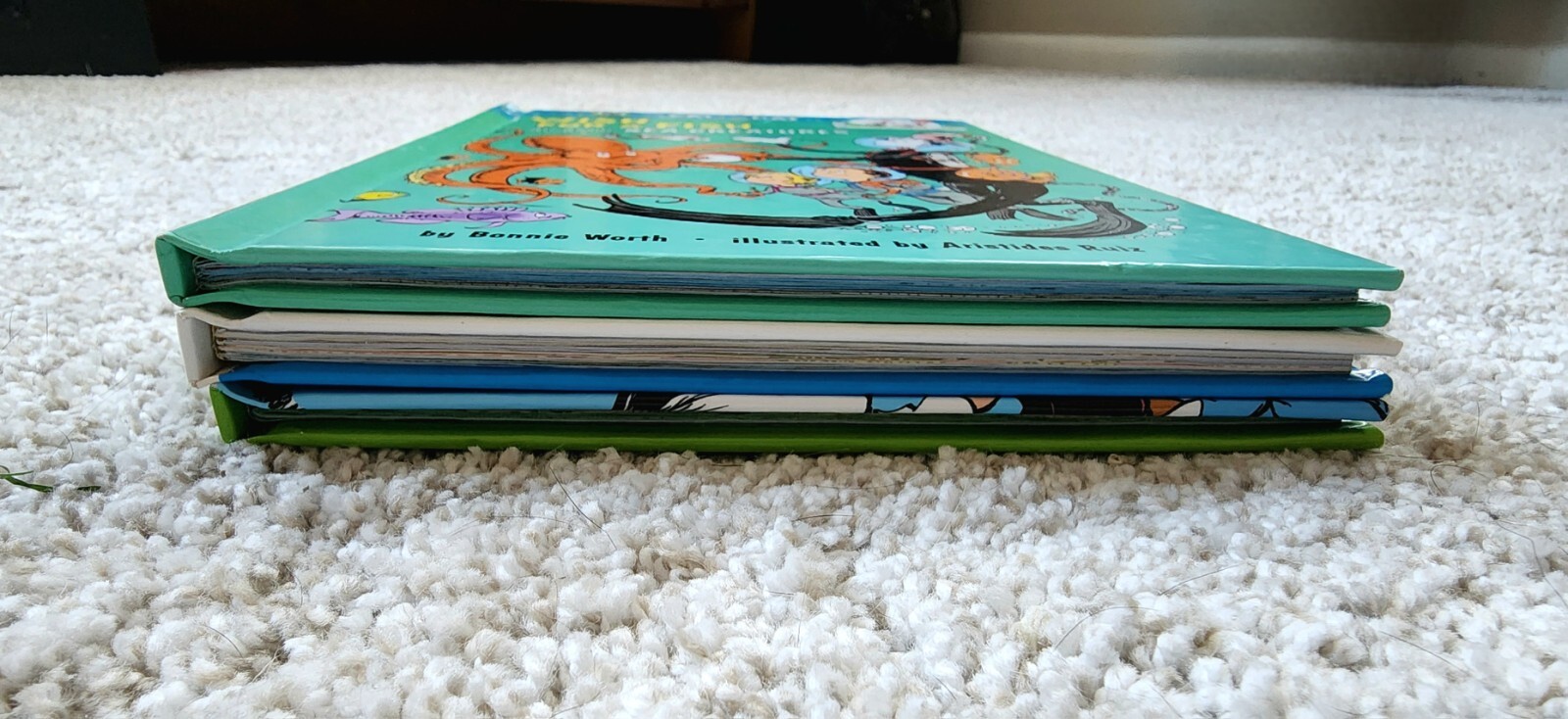 Dr. Suess Books Mixed Bundle Of 3 LIKE NEW