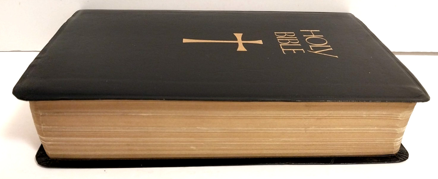 VTG Holy Bible New American Bible Catholic Bible Press 9053NBK Copyright 1987